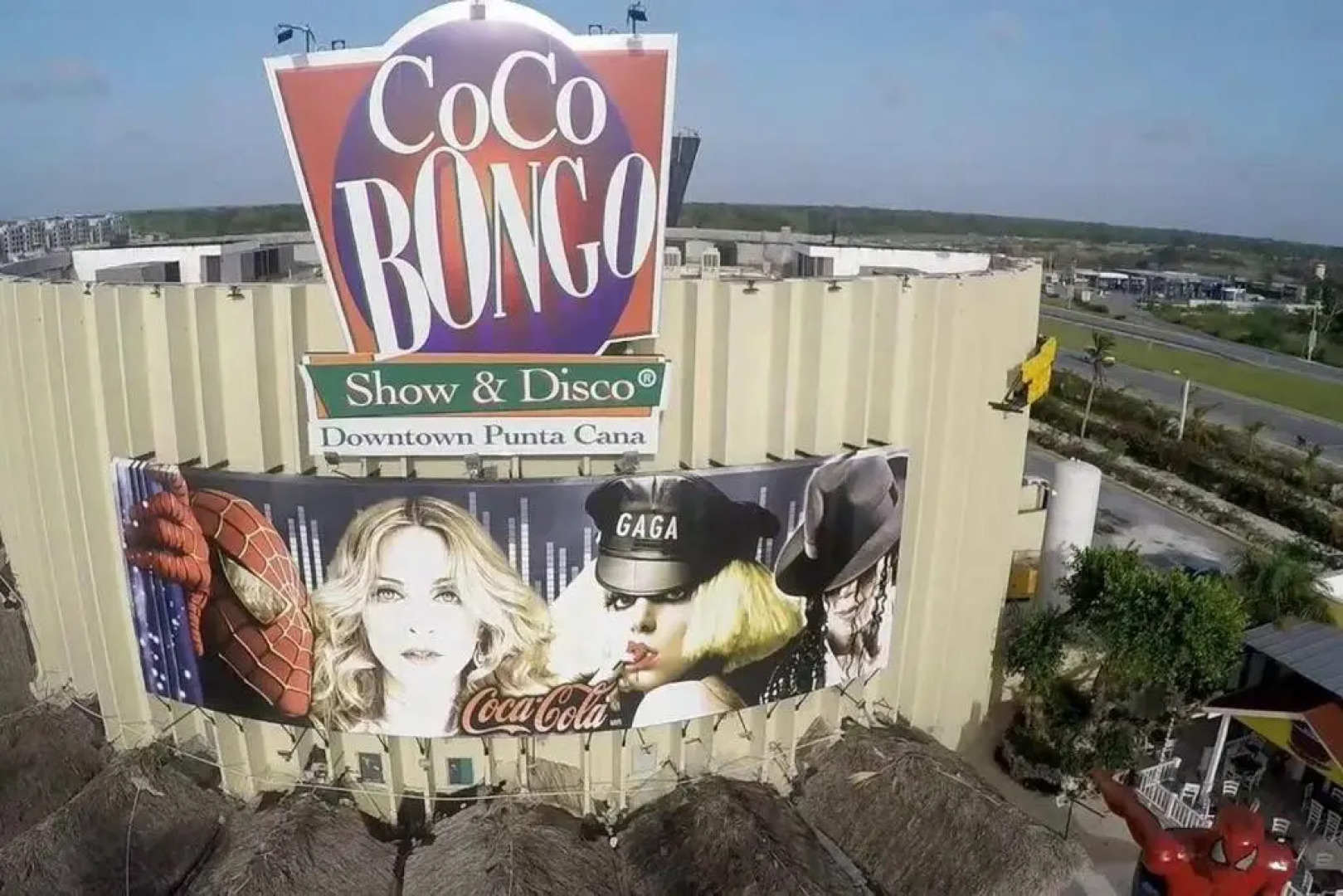 Apt in punta cana 7 minutes from airport , beaches