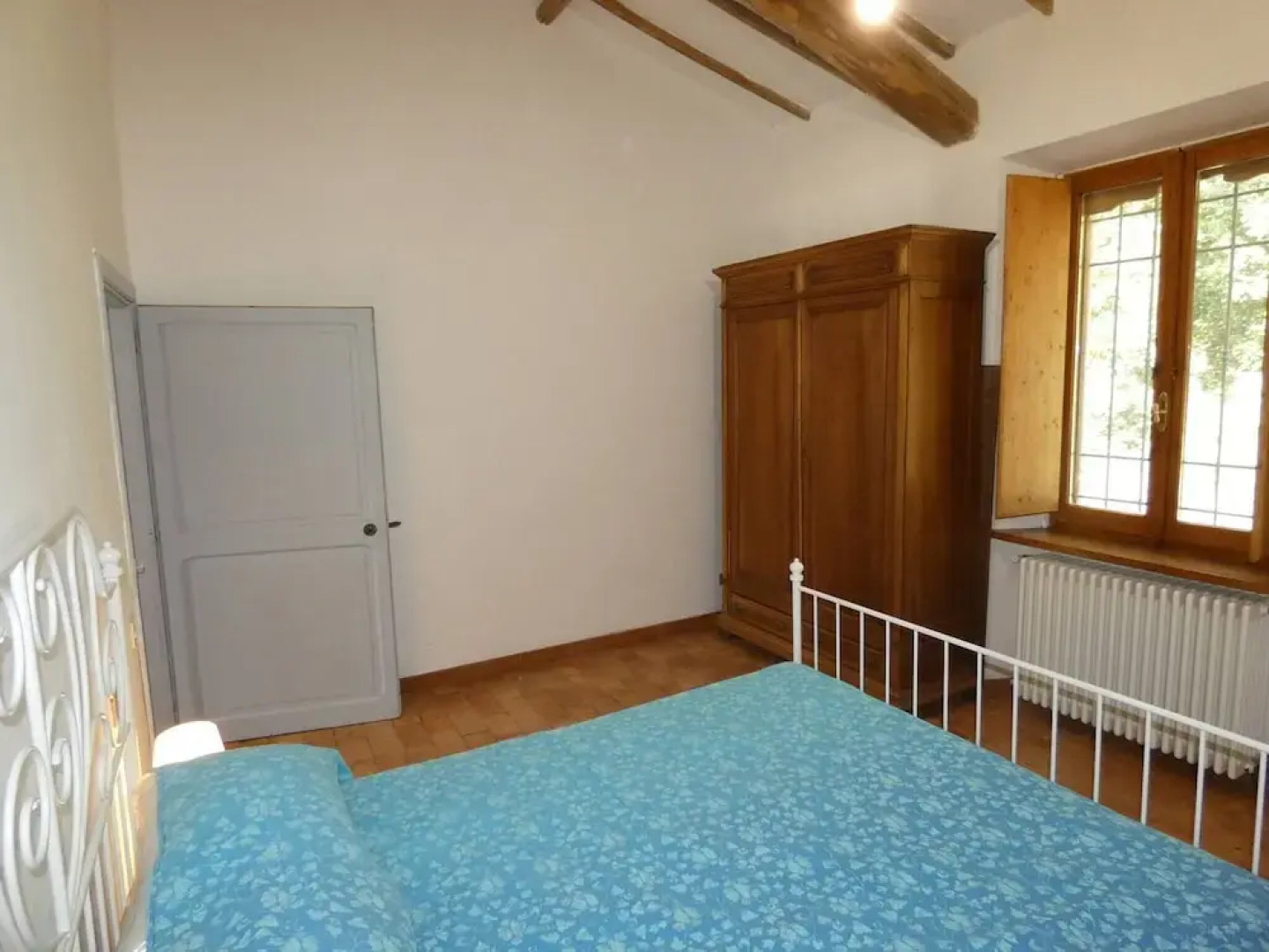 SCAPPO IN UMBRIA,Casale Vallenea