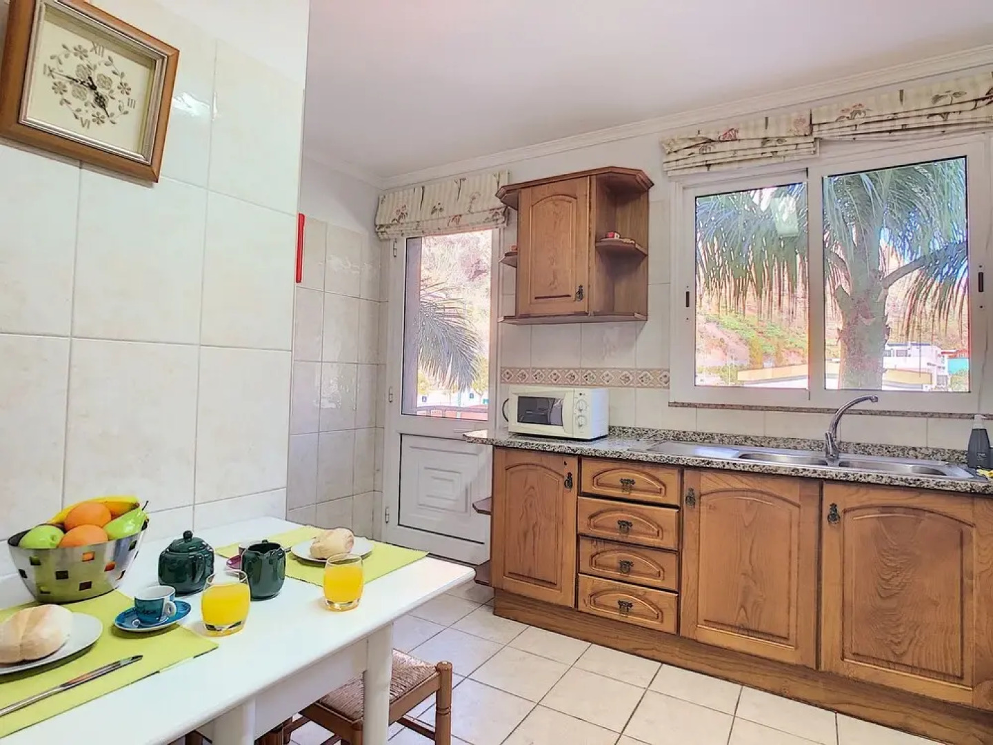 Sea N' Sun Apartment