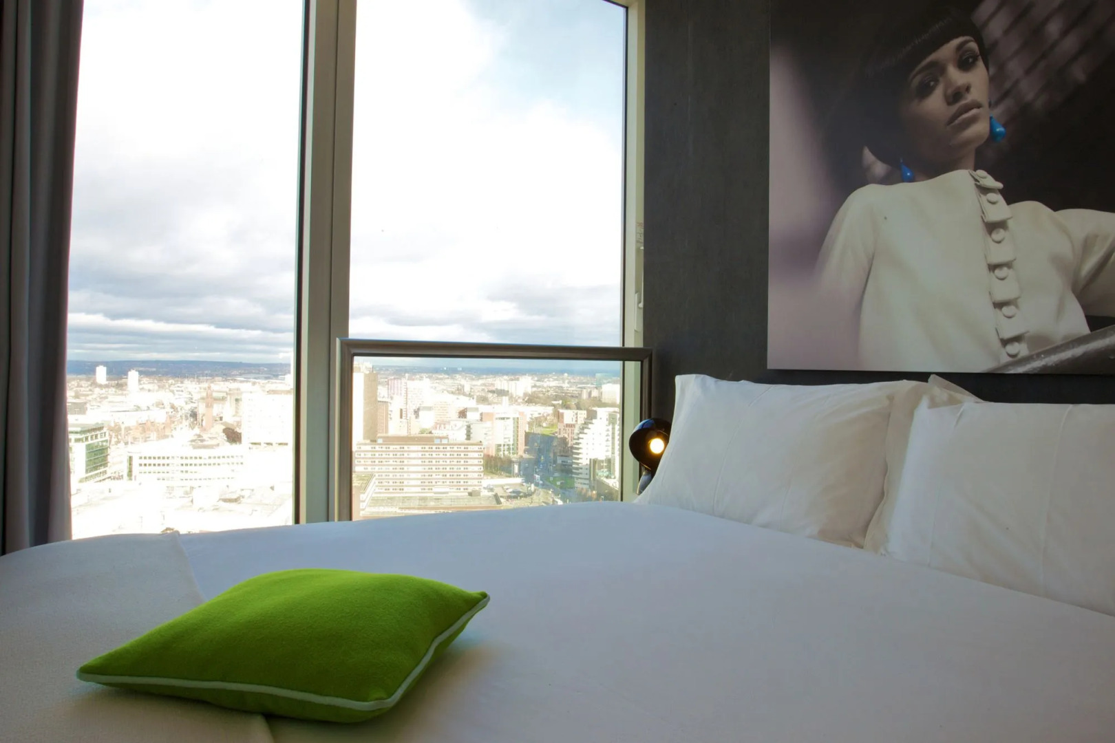 Staying Cool At Rotunda, Birmingham - Serviced Apartments