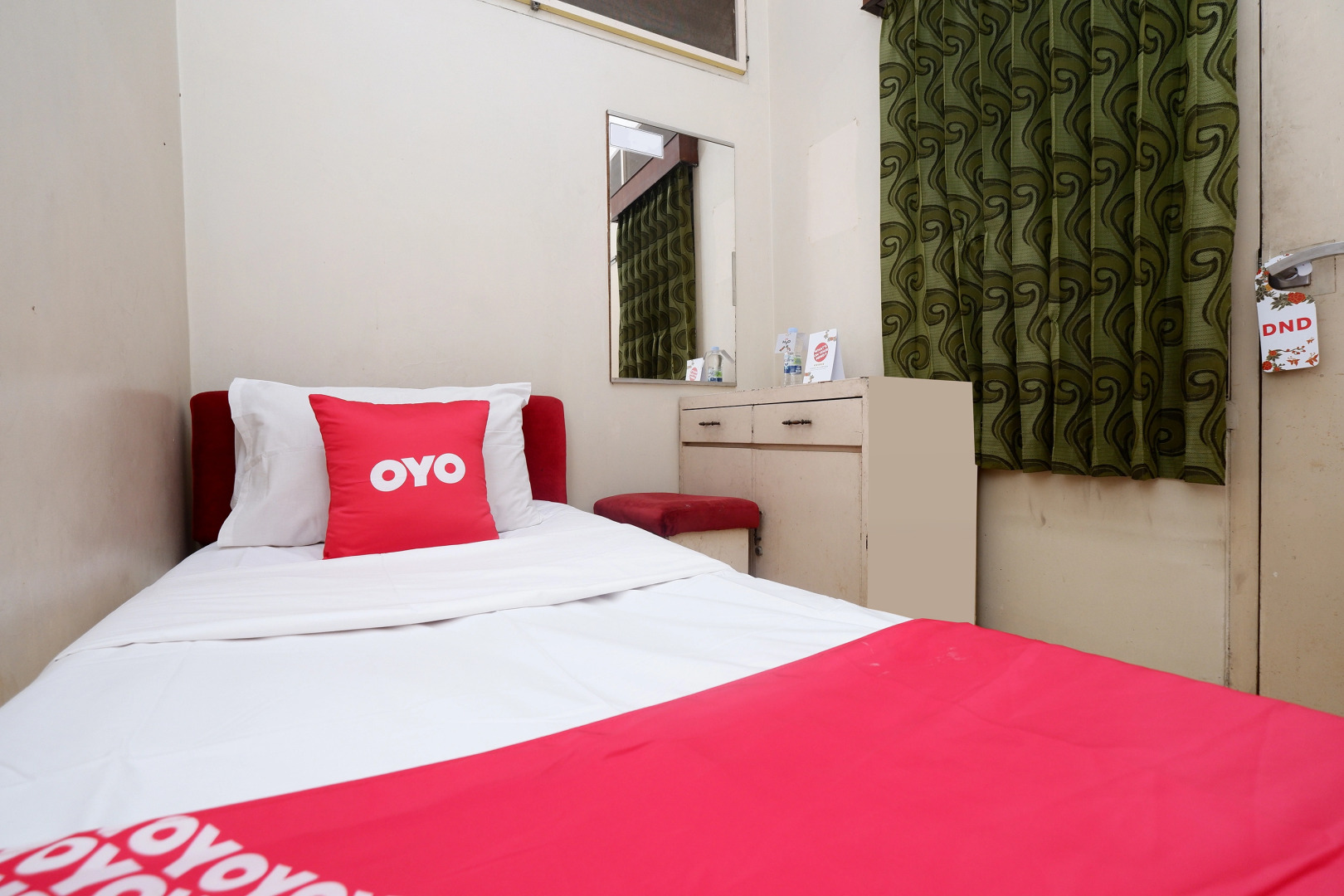 OYO 1843 Cahya Nirwana