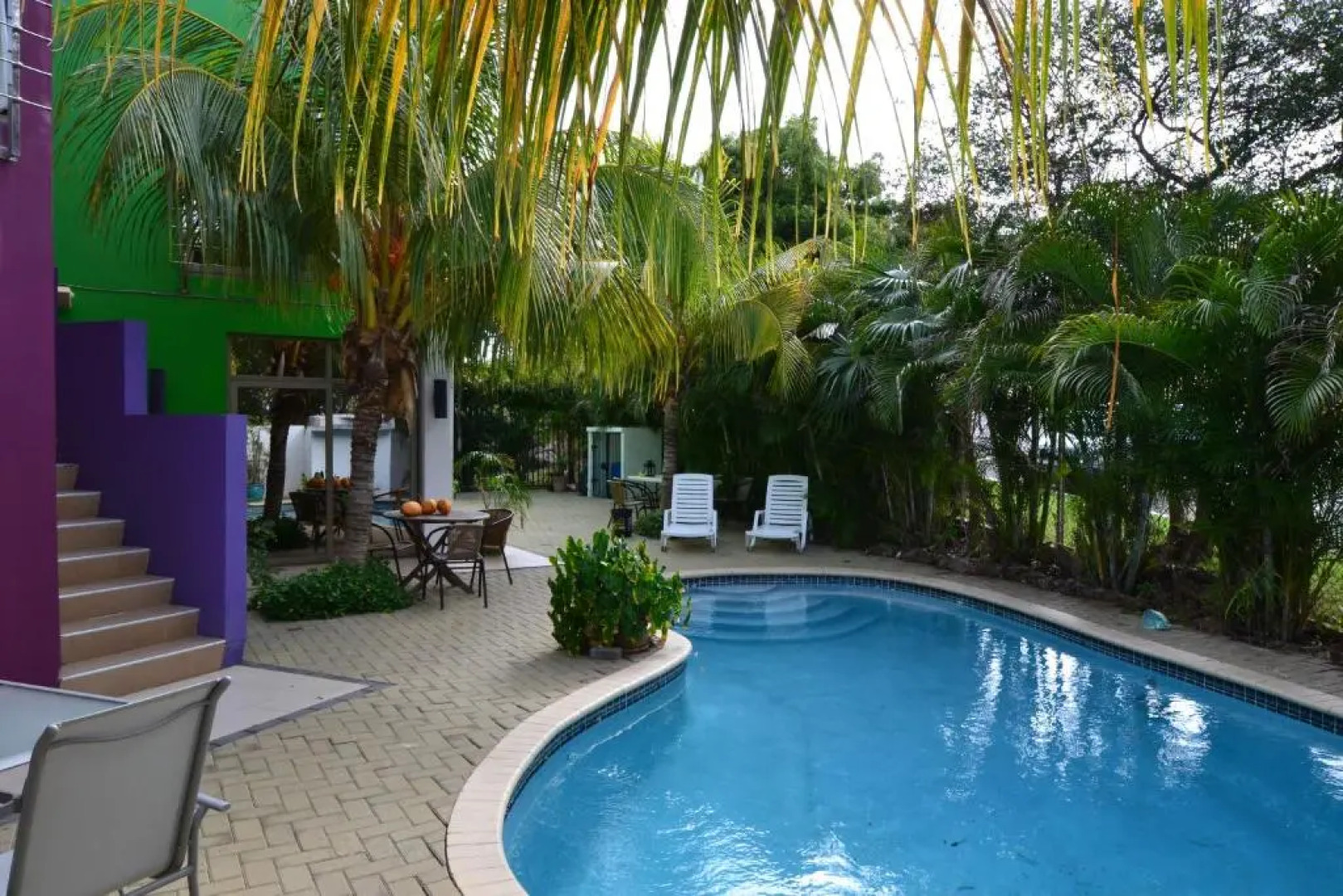 Quint's Travelers Inn