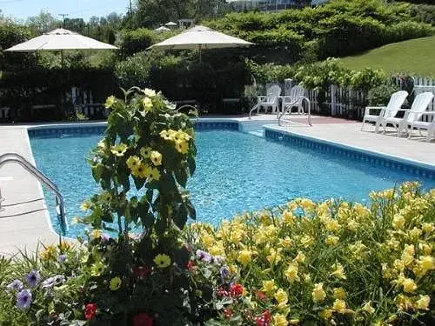 Strawberry Hill Seaside Inn