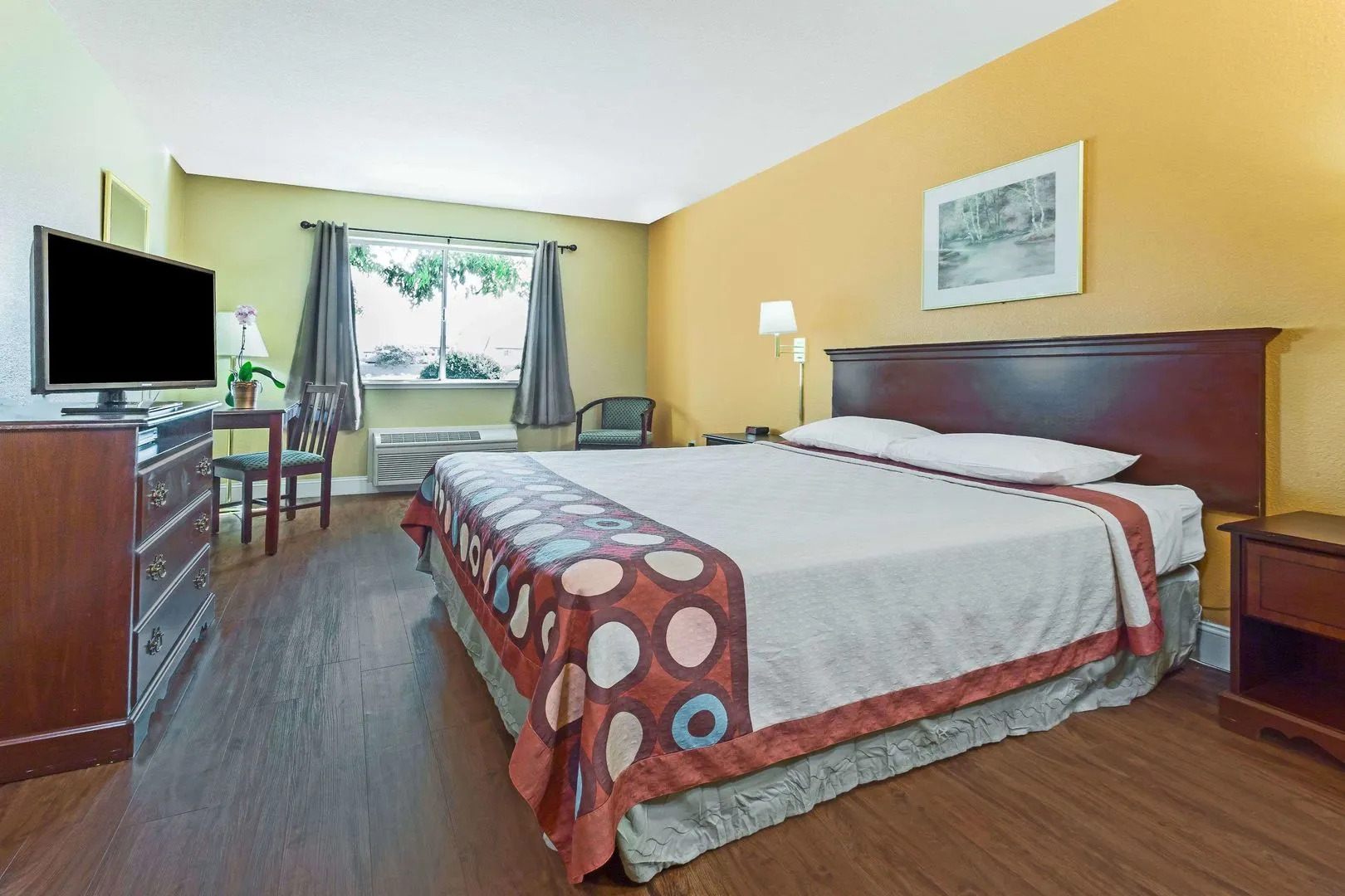 Harvest Inn, Dixon/ UC Davis.