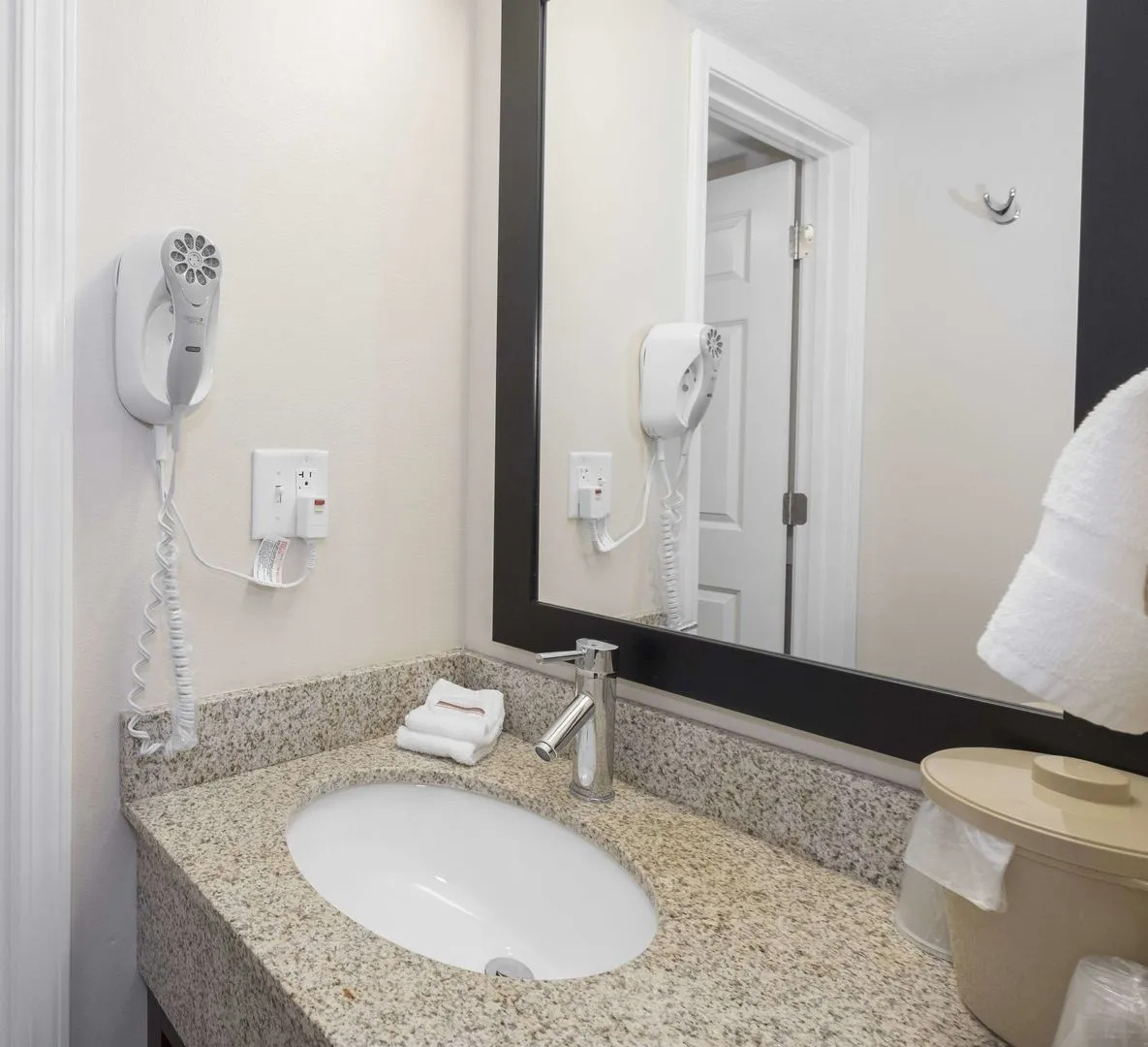 Red Roof Inn Vermillion - U of South Dakota