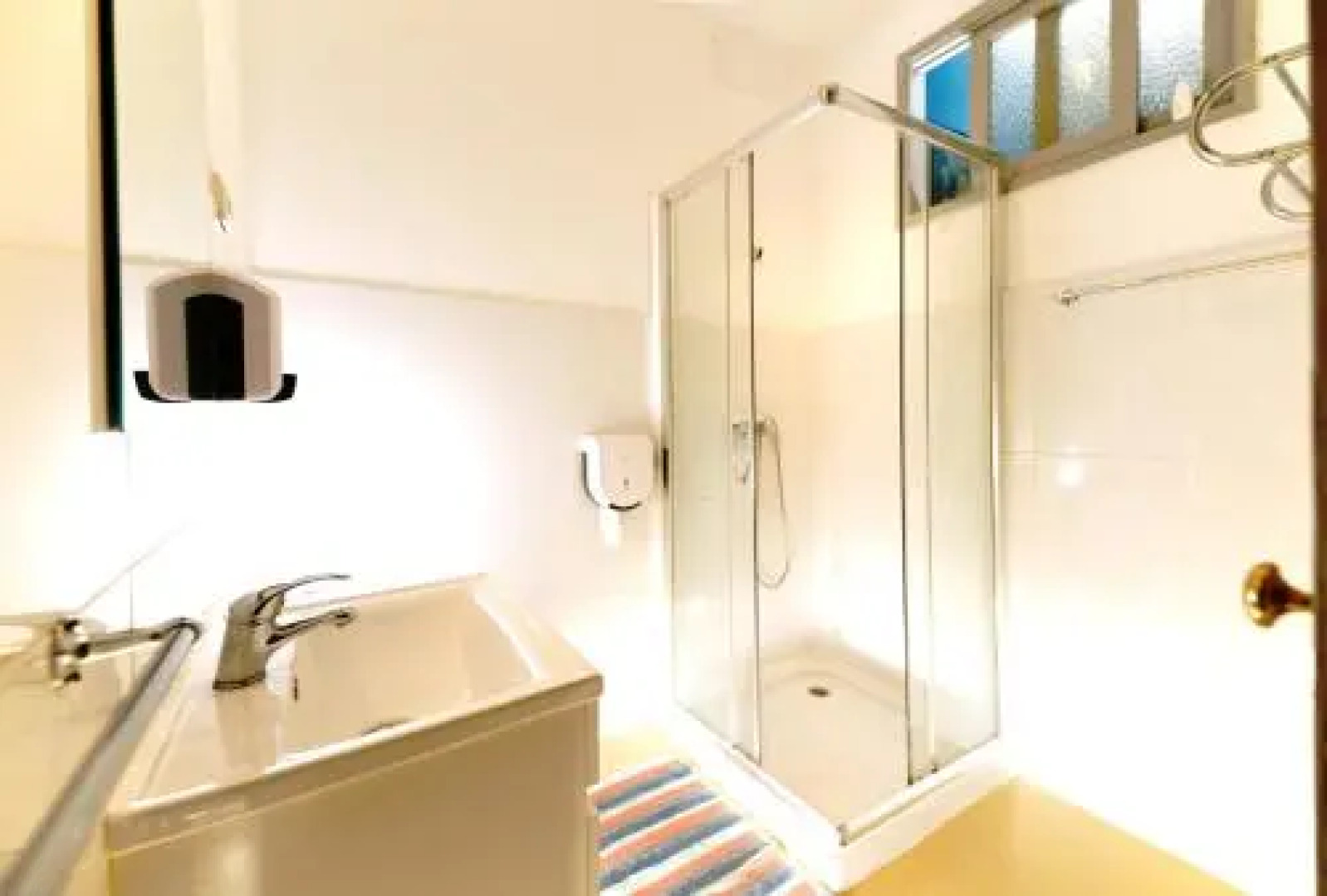 Eskama hostel