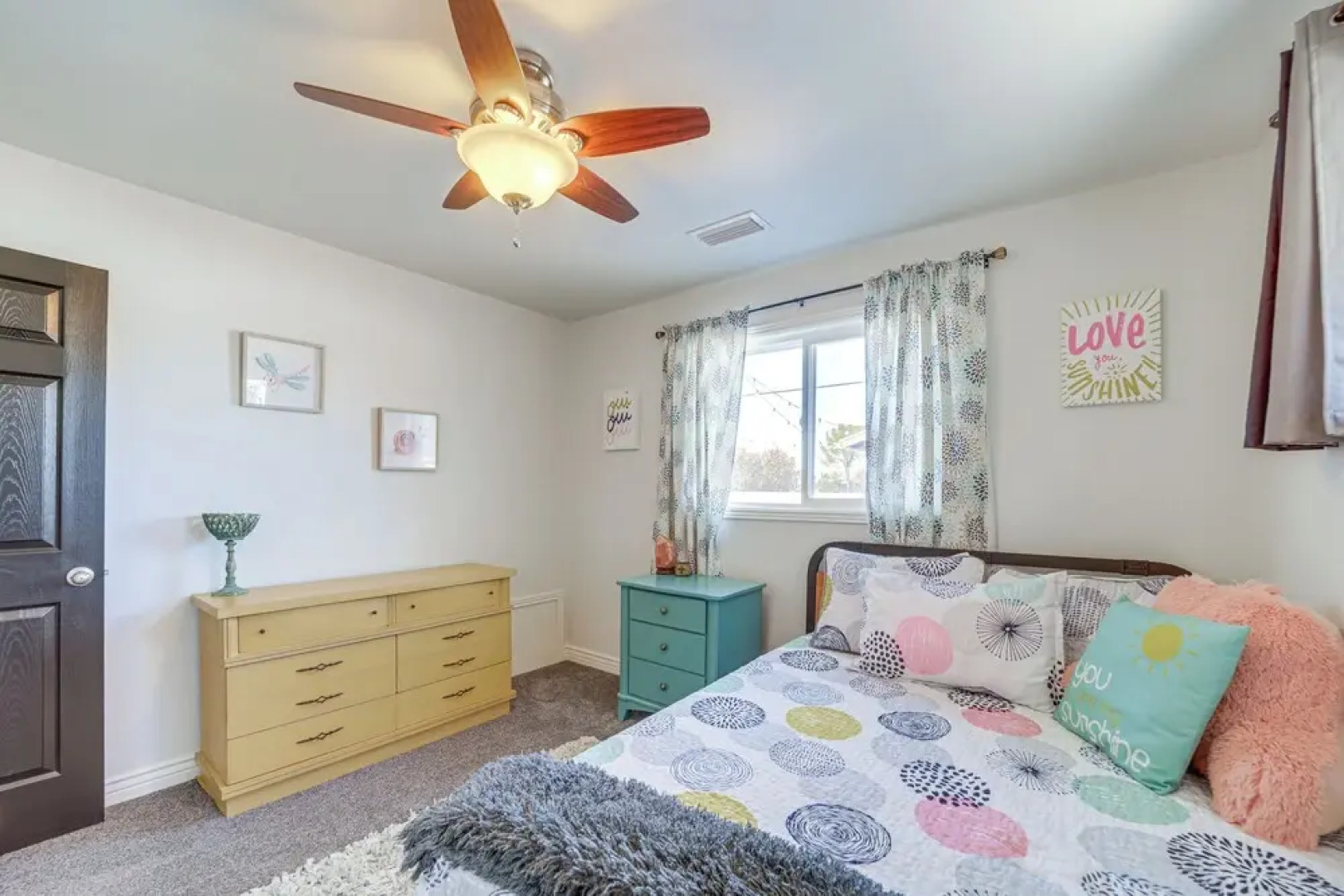 Artsy Cottonwood Home w/ Hot Tub, Walk to Wineries