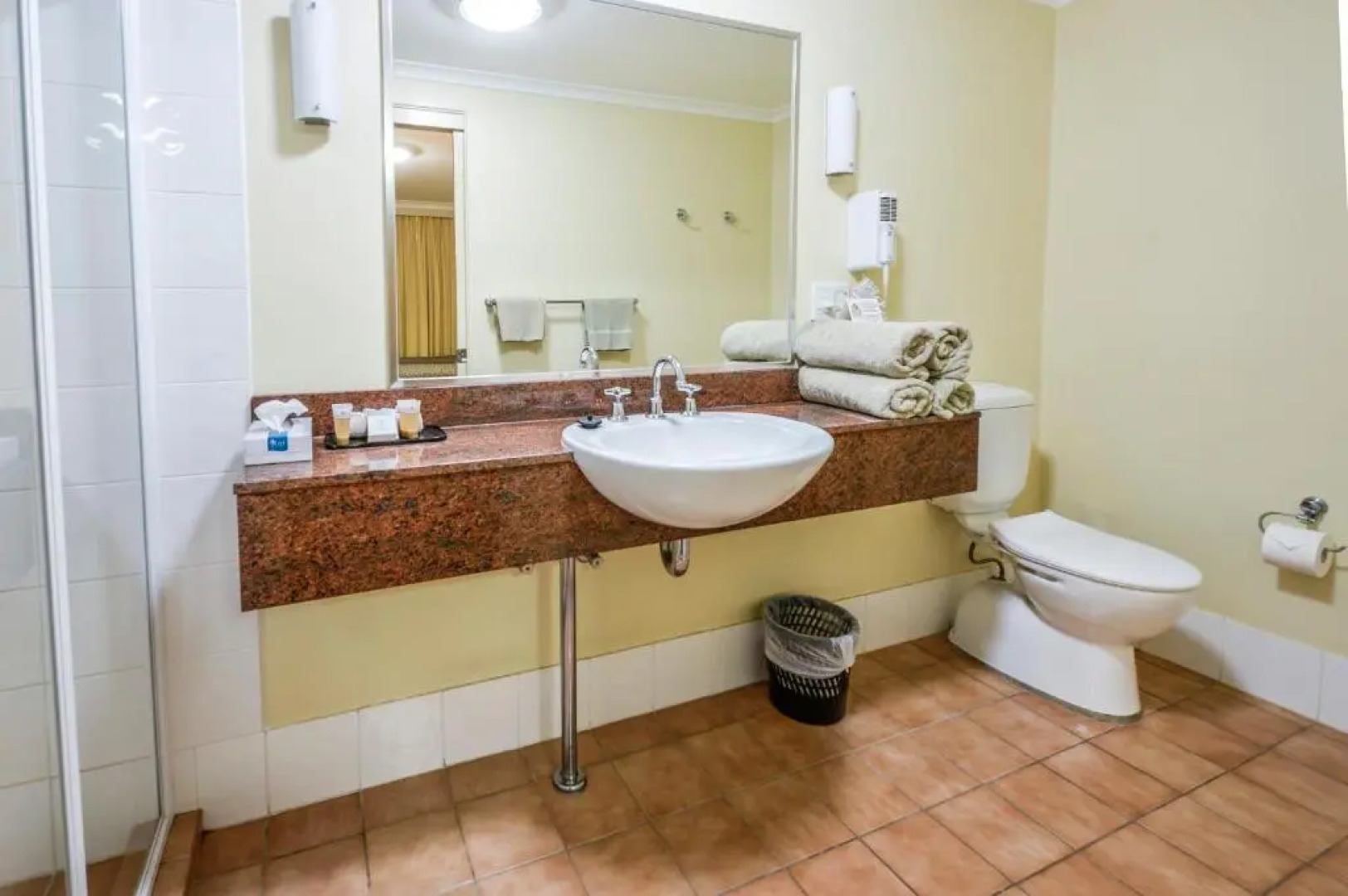 Golden Guitar Motor Inn