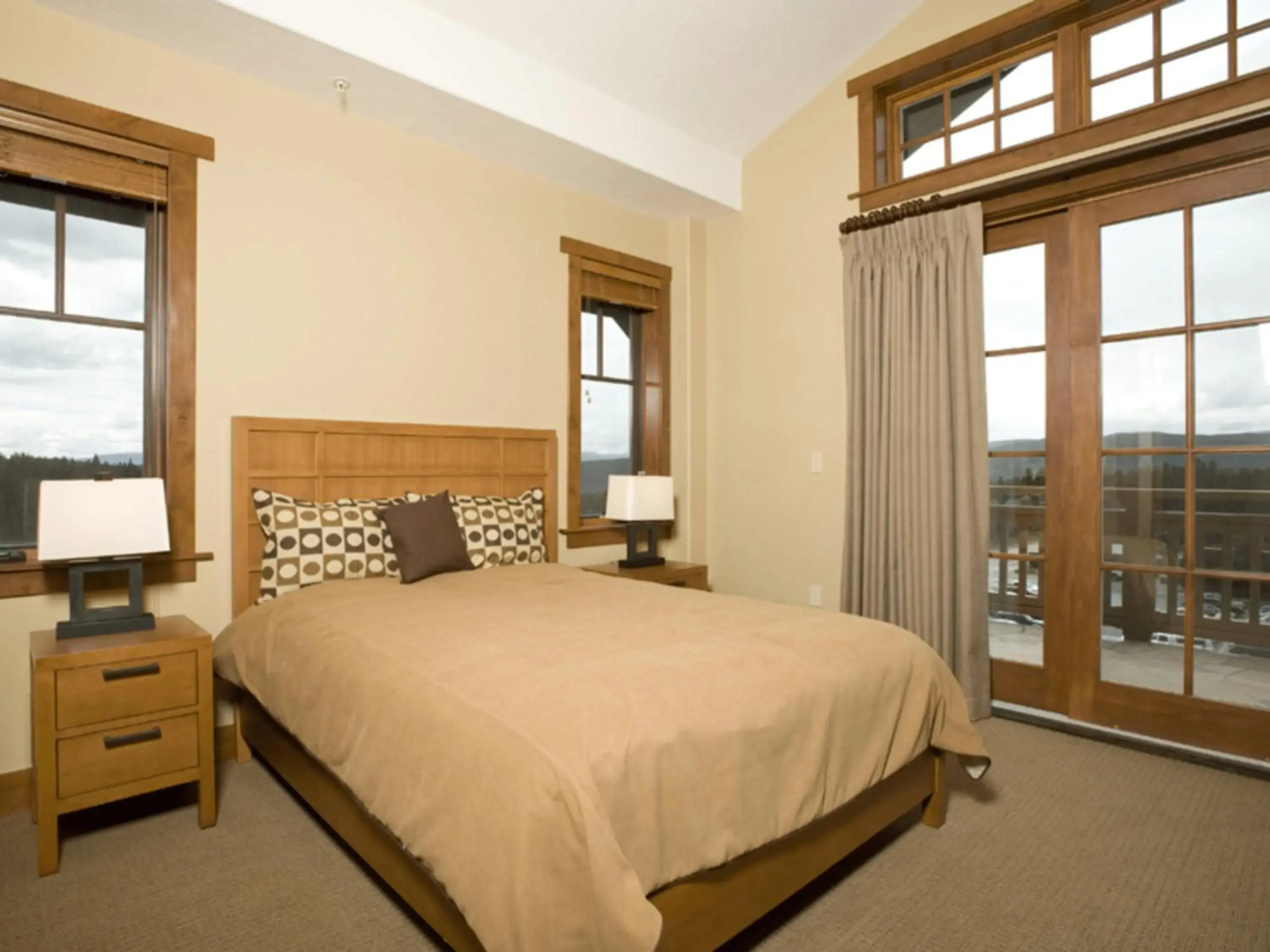 One Ski Hill Place, A RockResort
