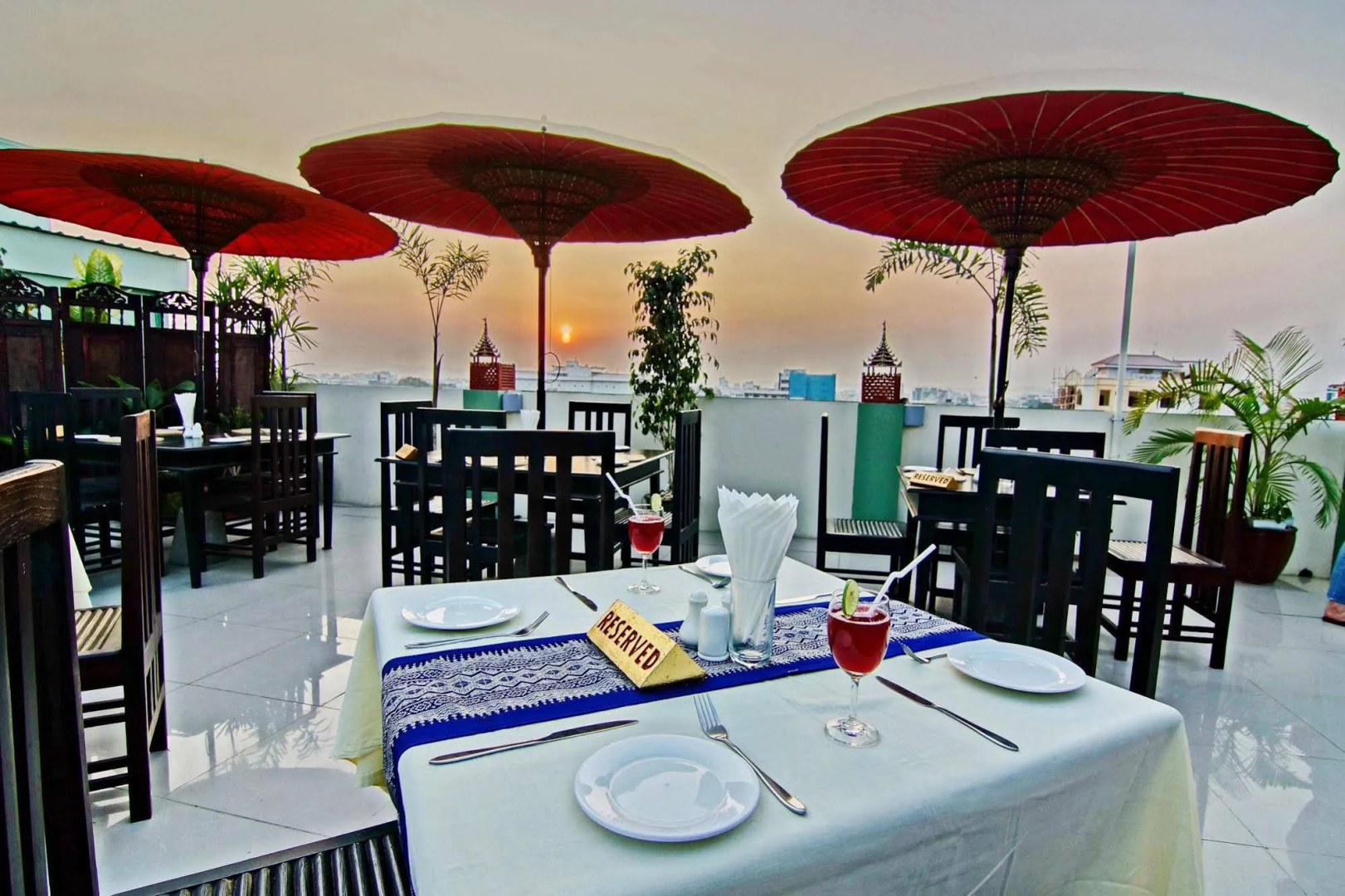 Hotel Yadanarbon