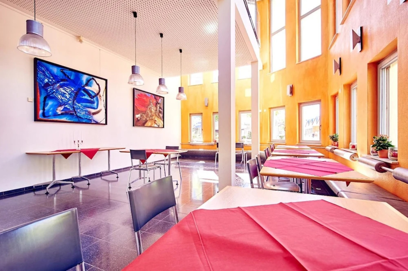 DJH Jugendgästehaus JBB Bielefeld - Hostel