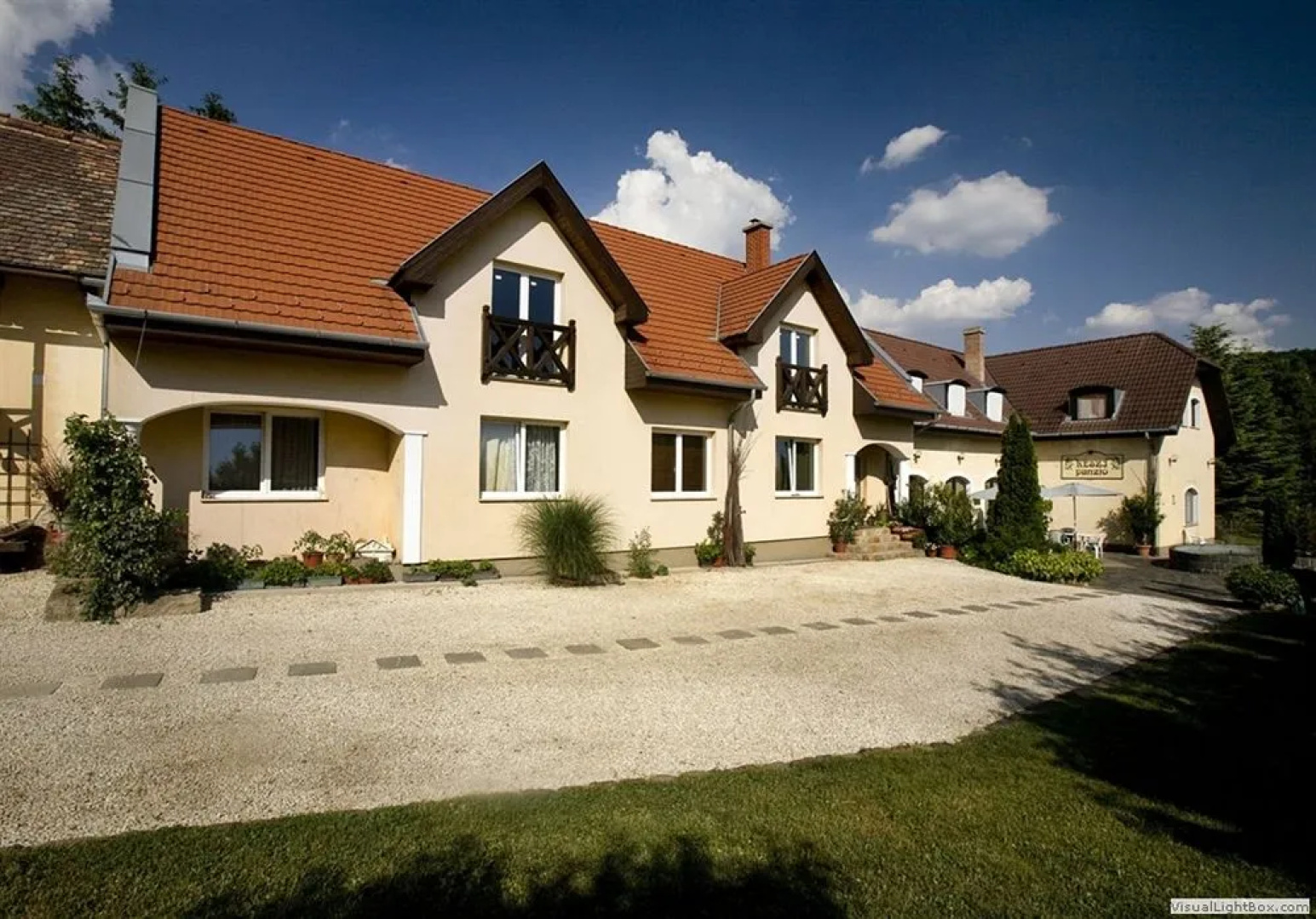 Keszi Panzió