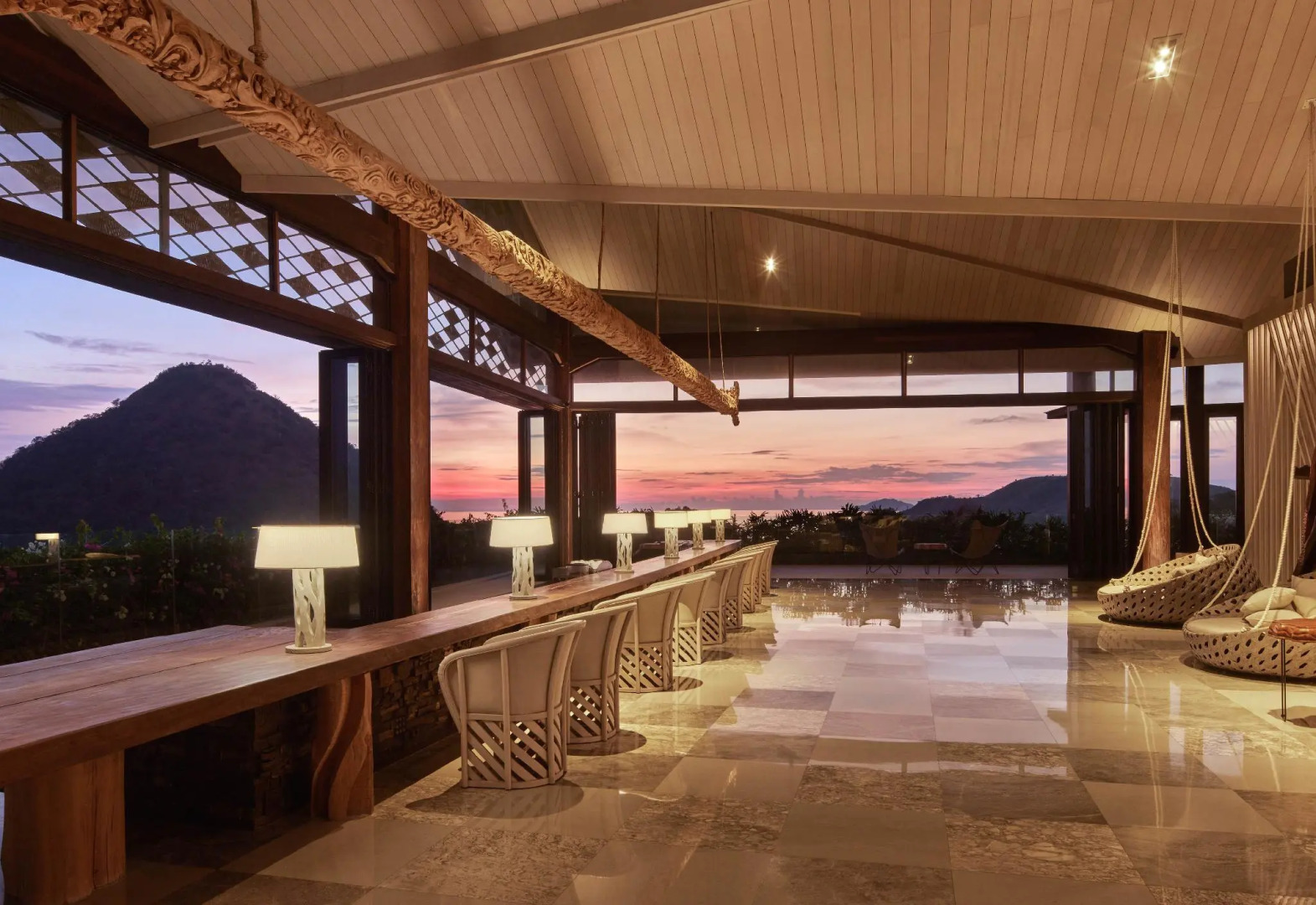 AYANA Komodo Waecicu Beach