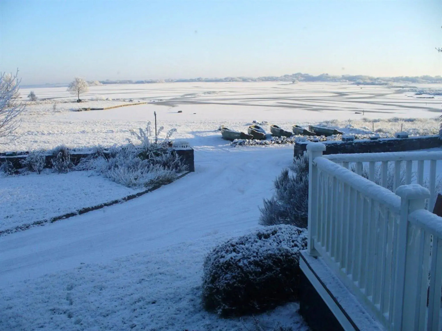 The Waterfront House Country Home