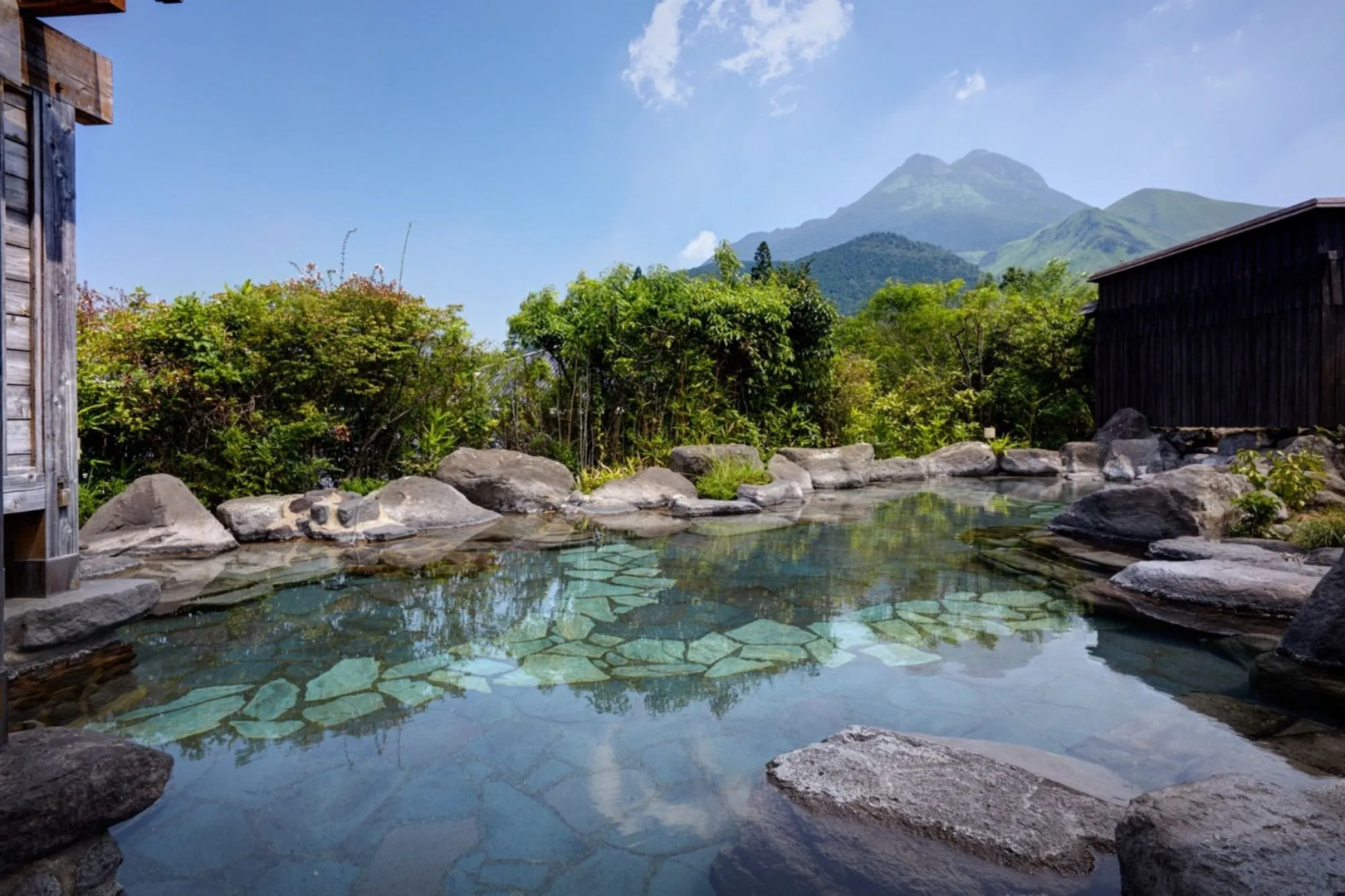 Yufuin Baien Garden Resort