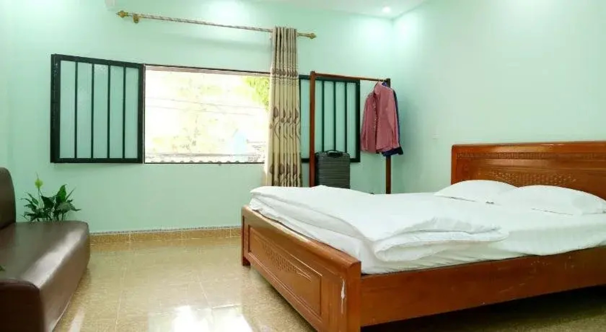 Giang Son Hostel