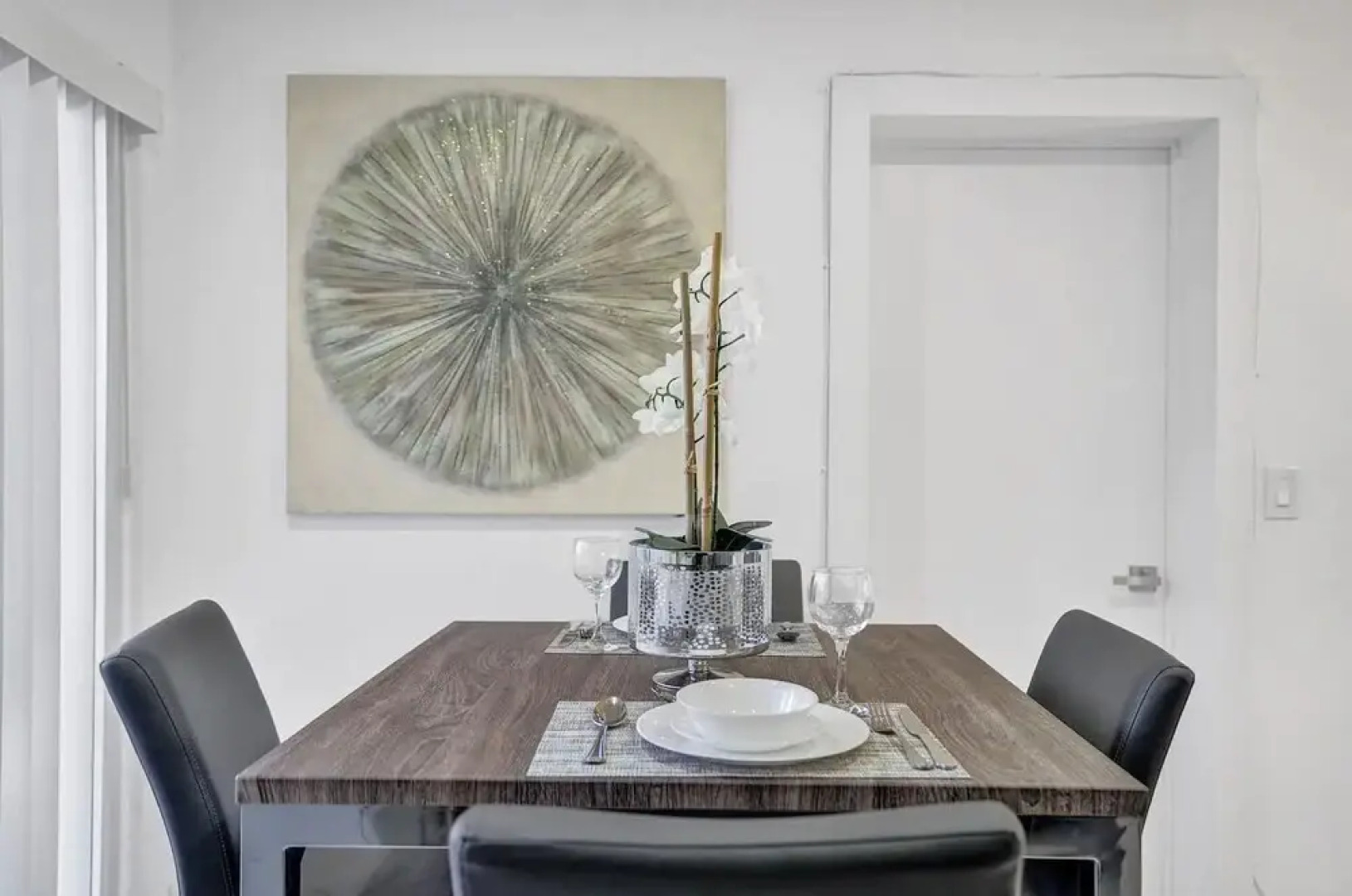 Newly Renovated 3BR Home with Hot tub