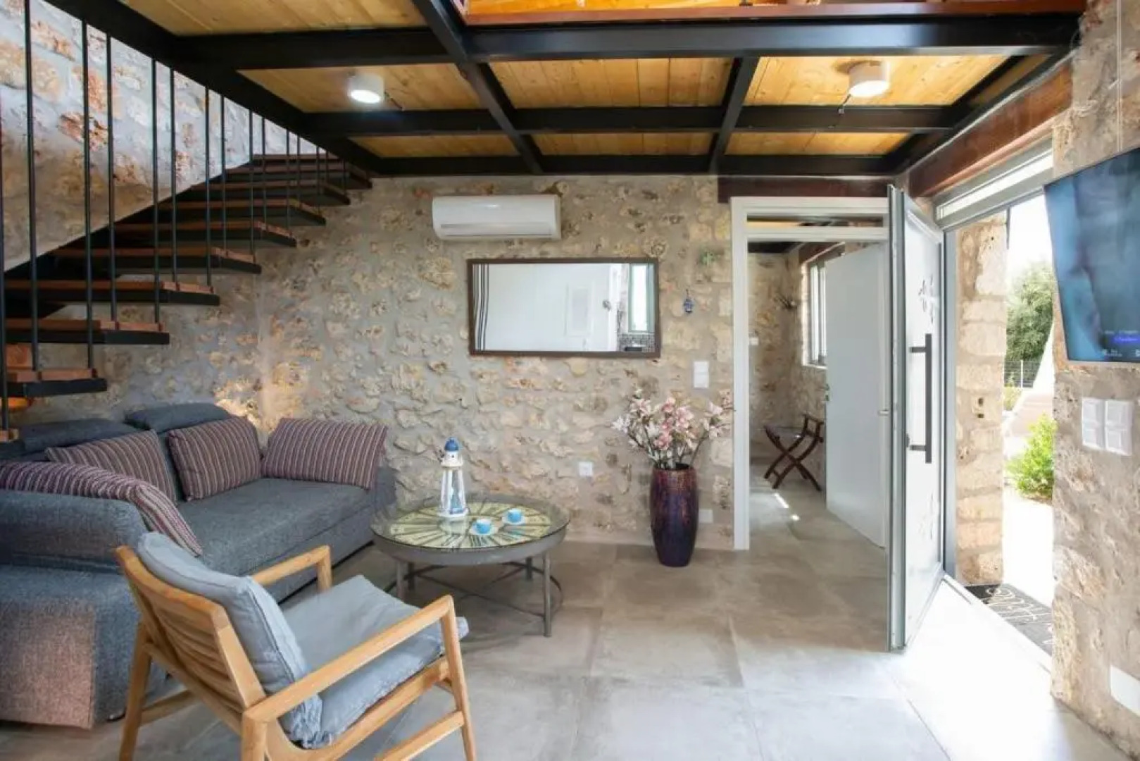 dell Mar stone house