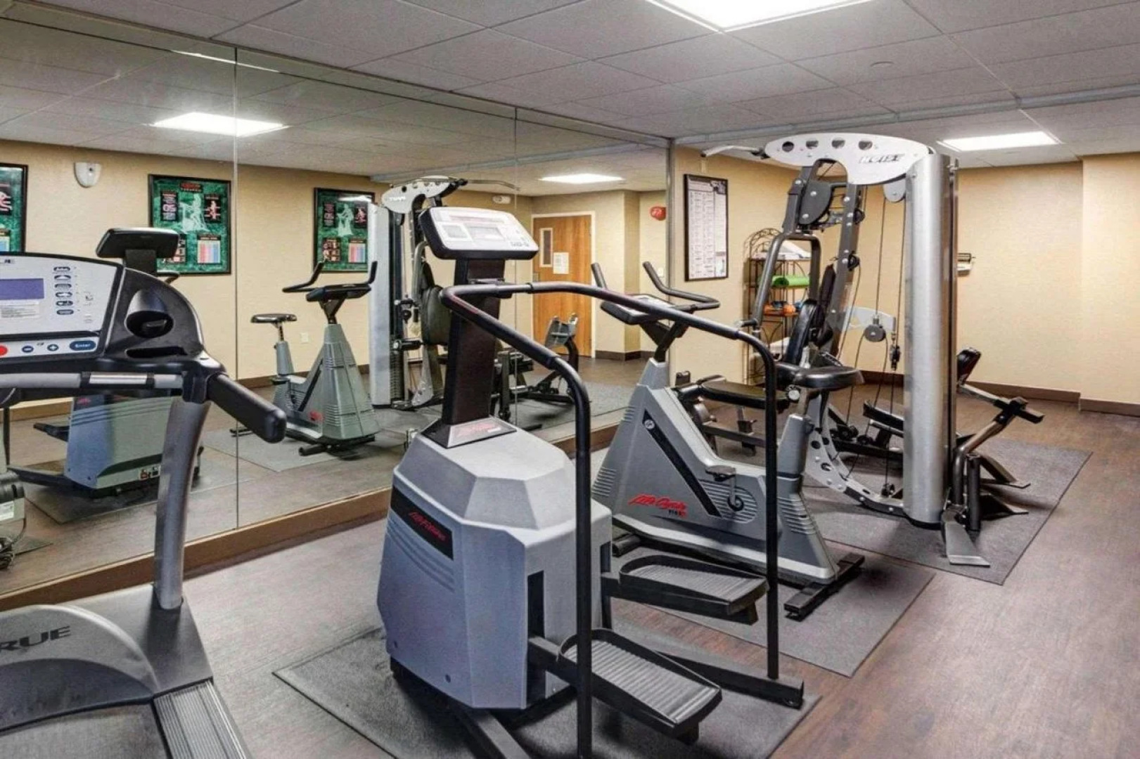 Comfort Inn and Suites Plano East