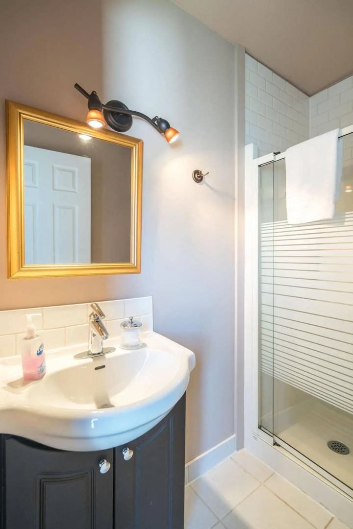 Marmora and Lake Inn