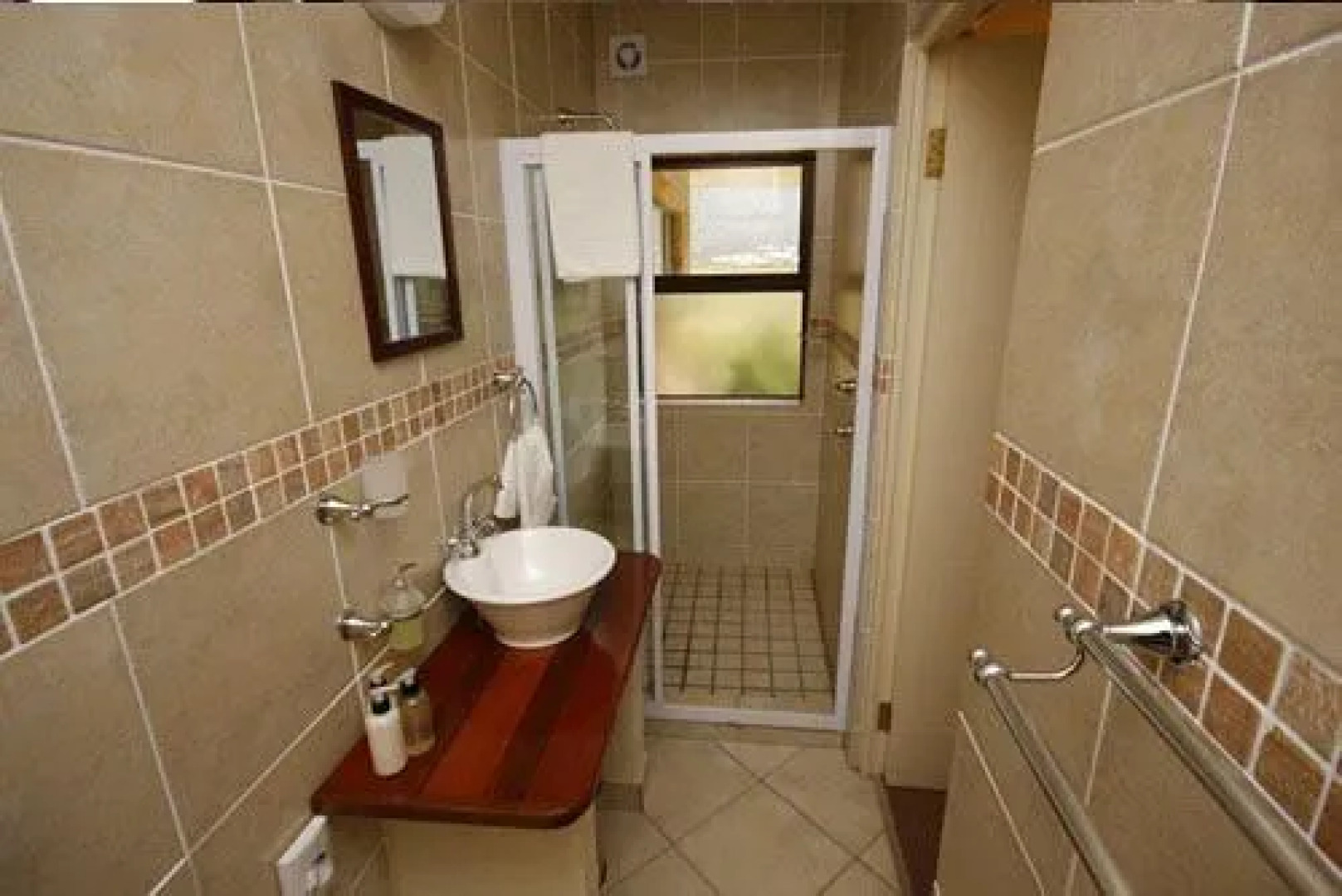 Aandkoor Betty's Bay Guesthouse