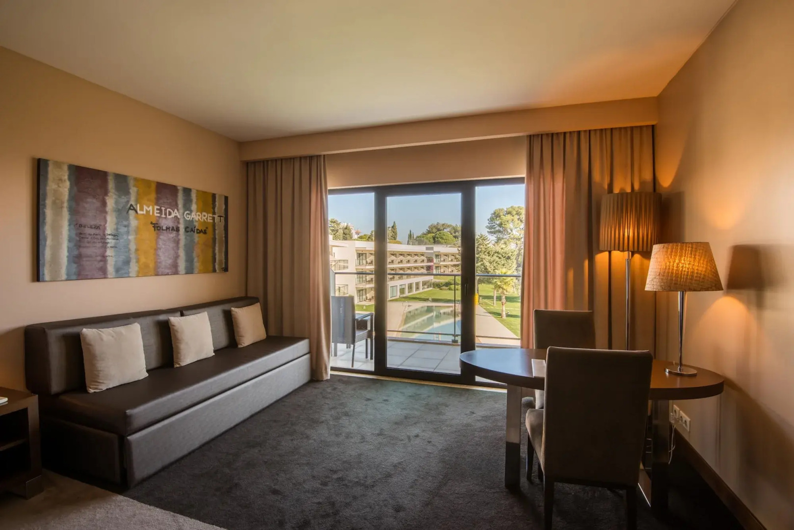 Отель Vila Gale Collection Palacio dos Arcos