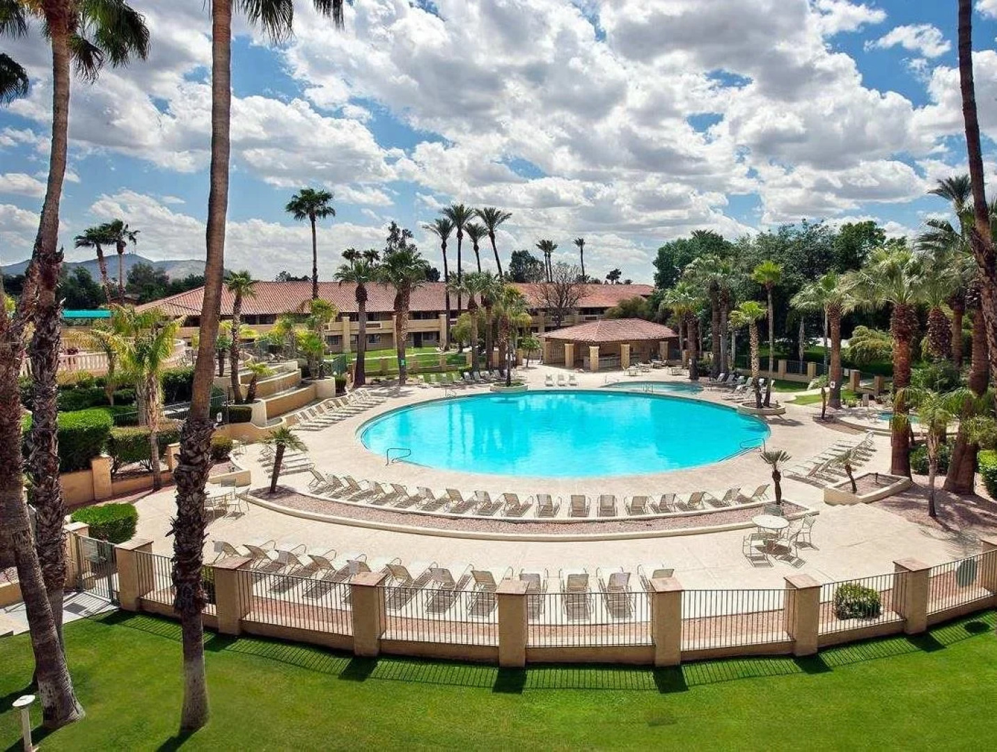 Embassy Suites Phoenix North