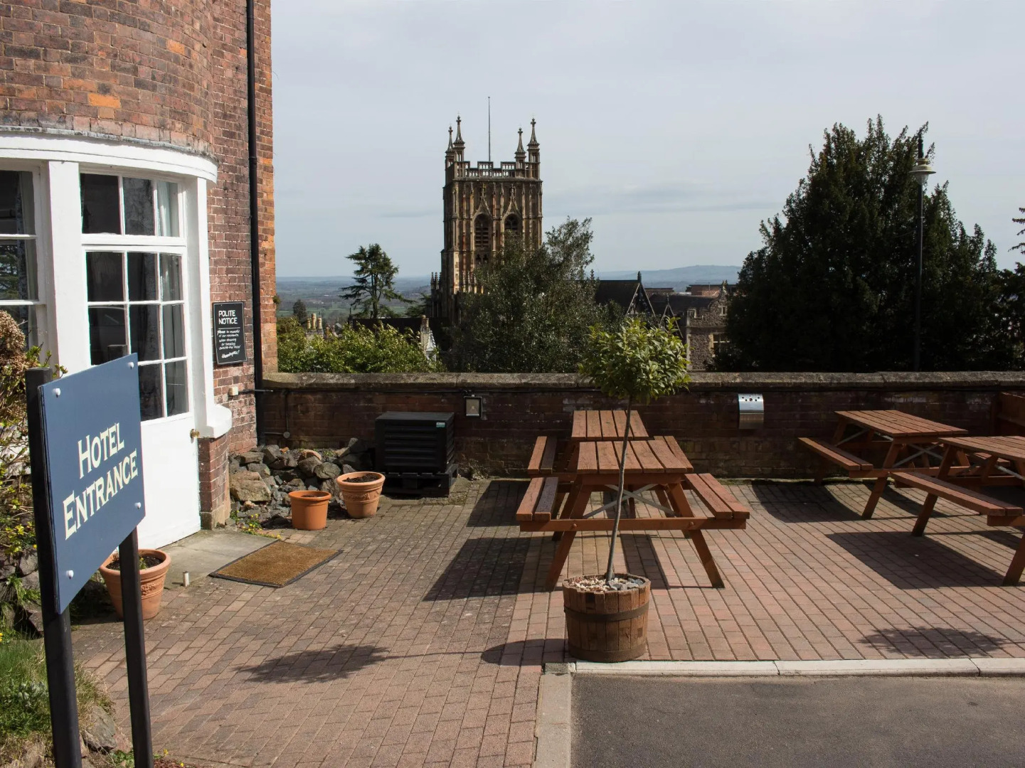 The Mount Pleasant Hotel