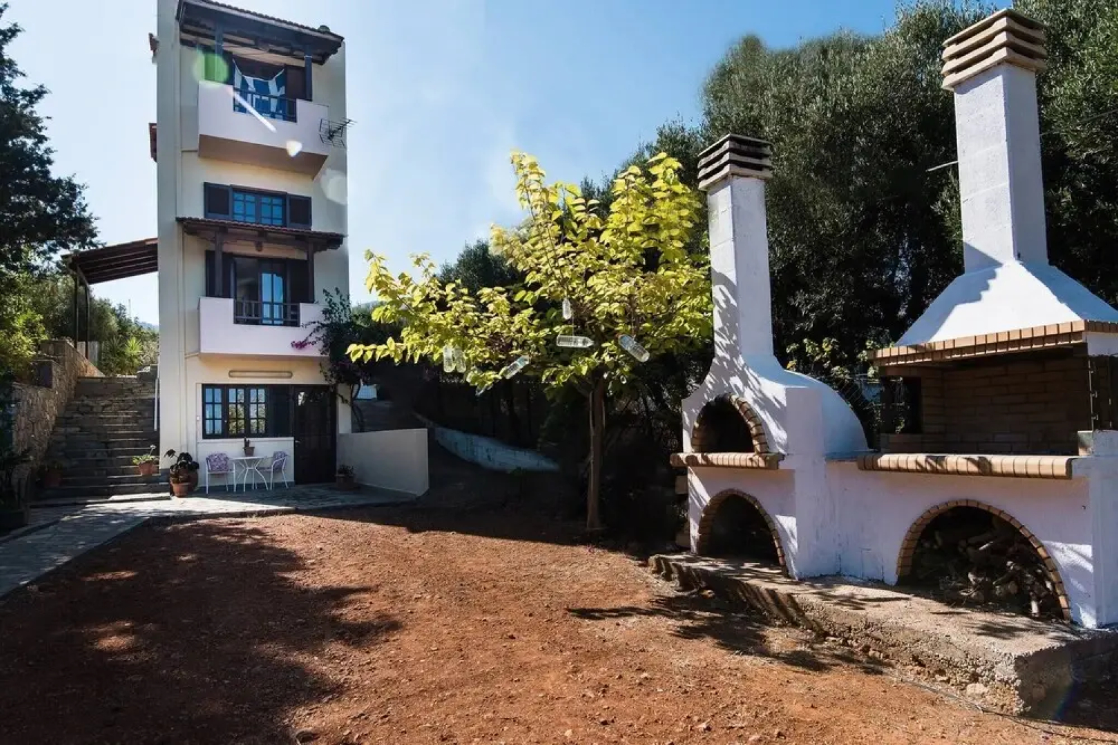 Room in Guest Room - Private Yard Studio 8 km - 5min Away From Malia