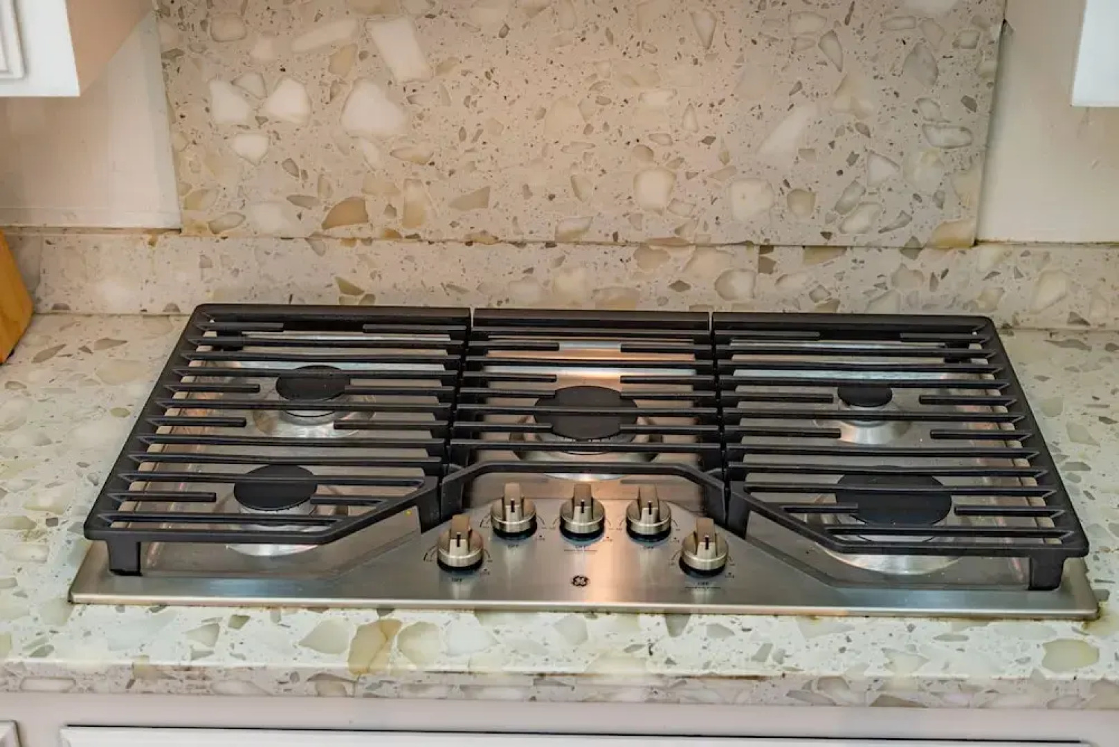 Serene Retreat With Modern Comforts in San Gabriel