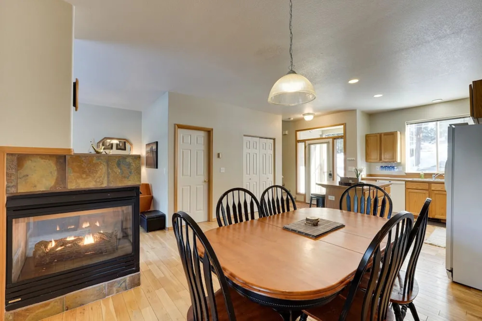 Klamath Falls Townhome w/ Deck & Resort Amenities!