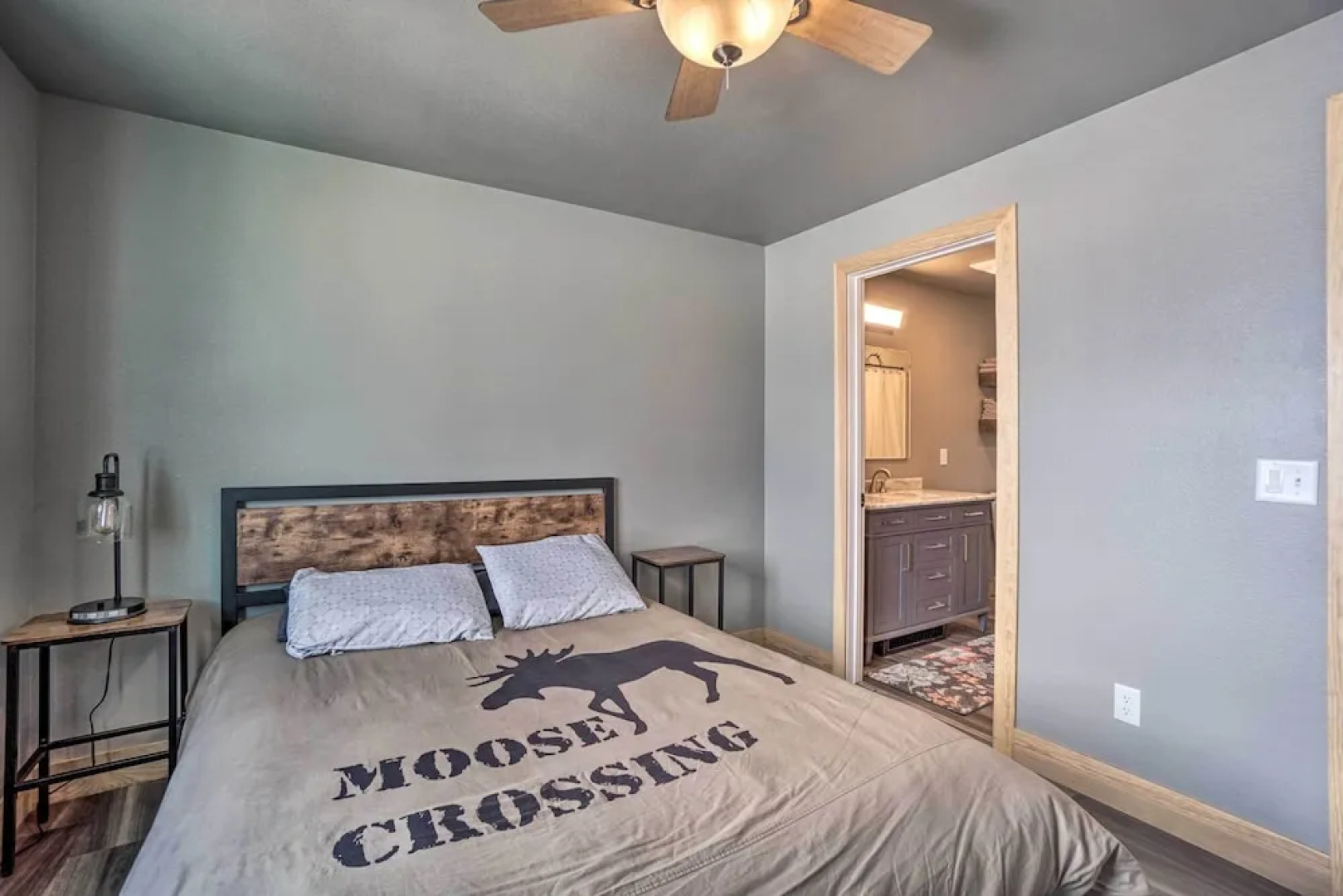 Spacious Saratoga Condo w/ Mountain Views!