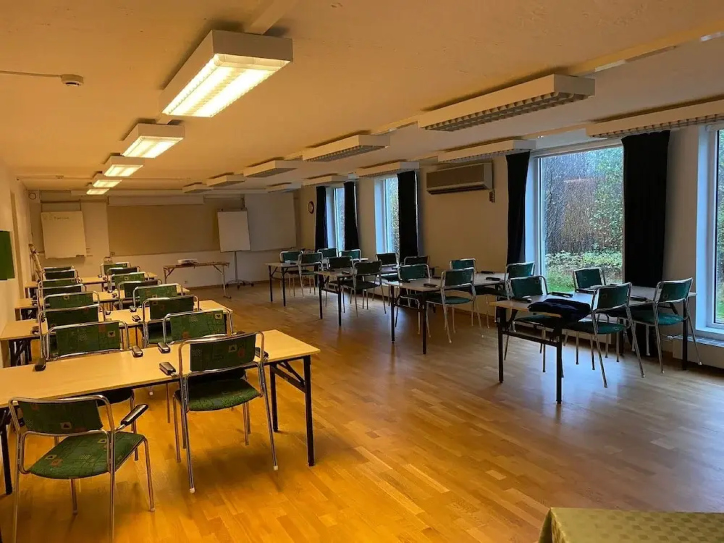 Nature Shelter Hotel