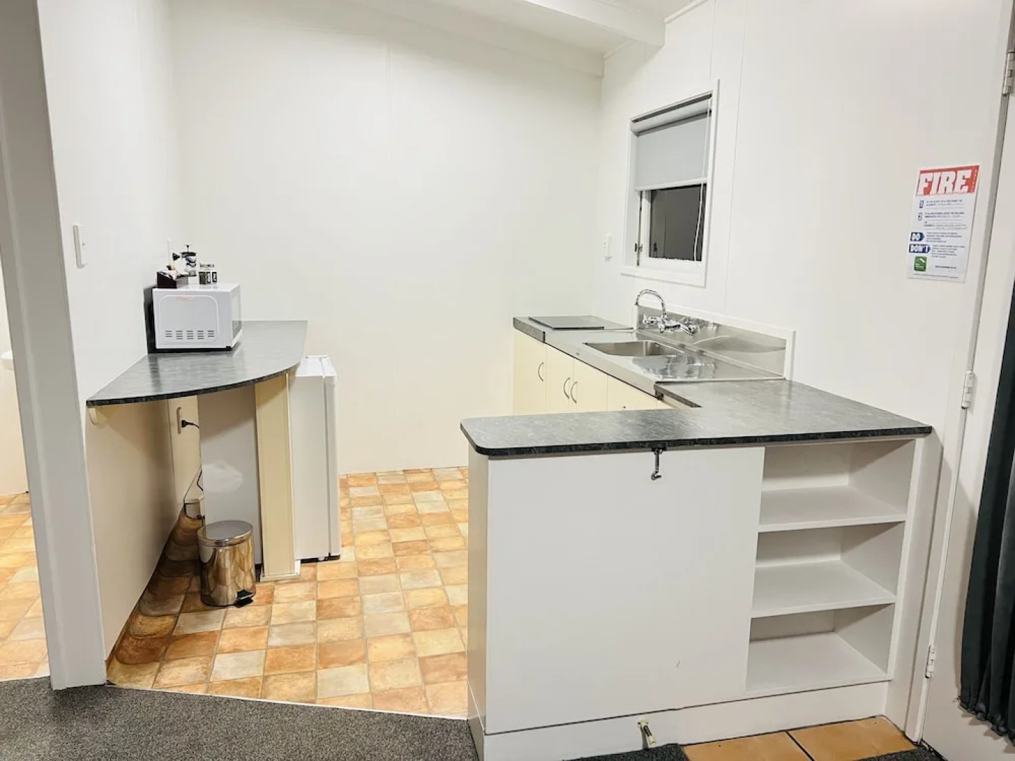 18th Avenue Thermal Motel