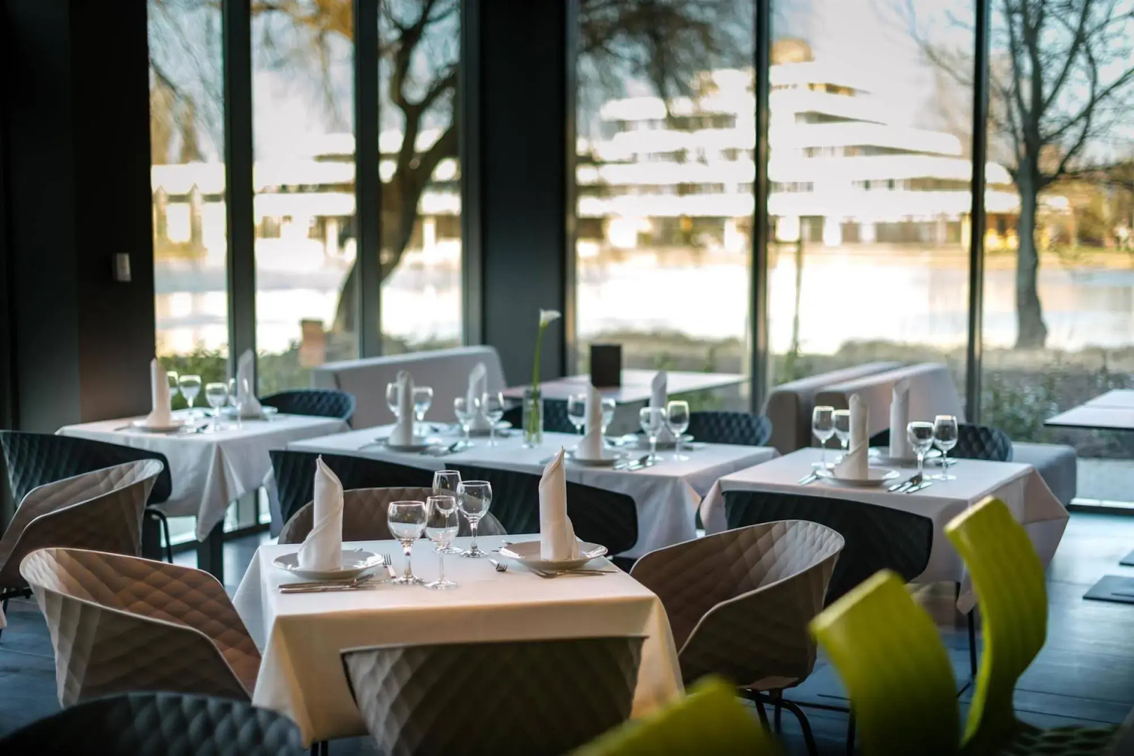 Best Western Plus Lakeside Hotel