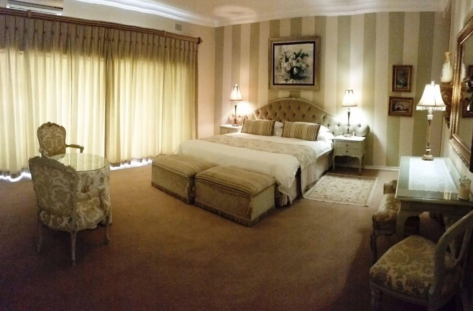 Royal Ridge Guest House