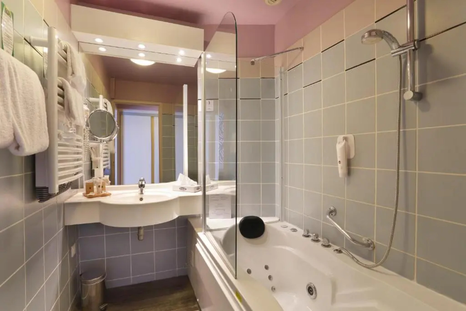 Hôtel du Golf de l'Ailette, The Originals Relais