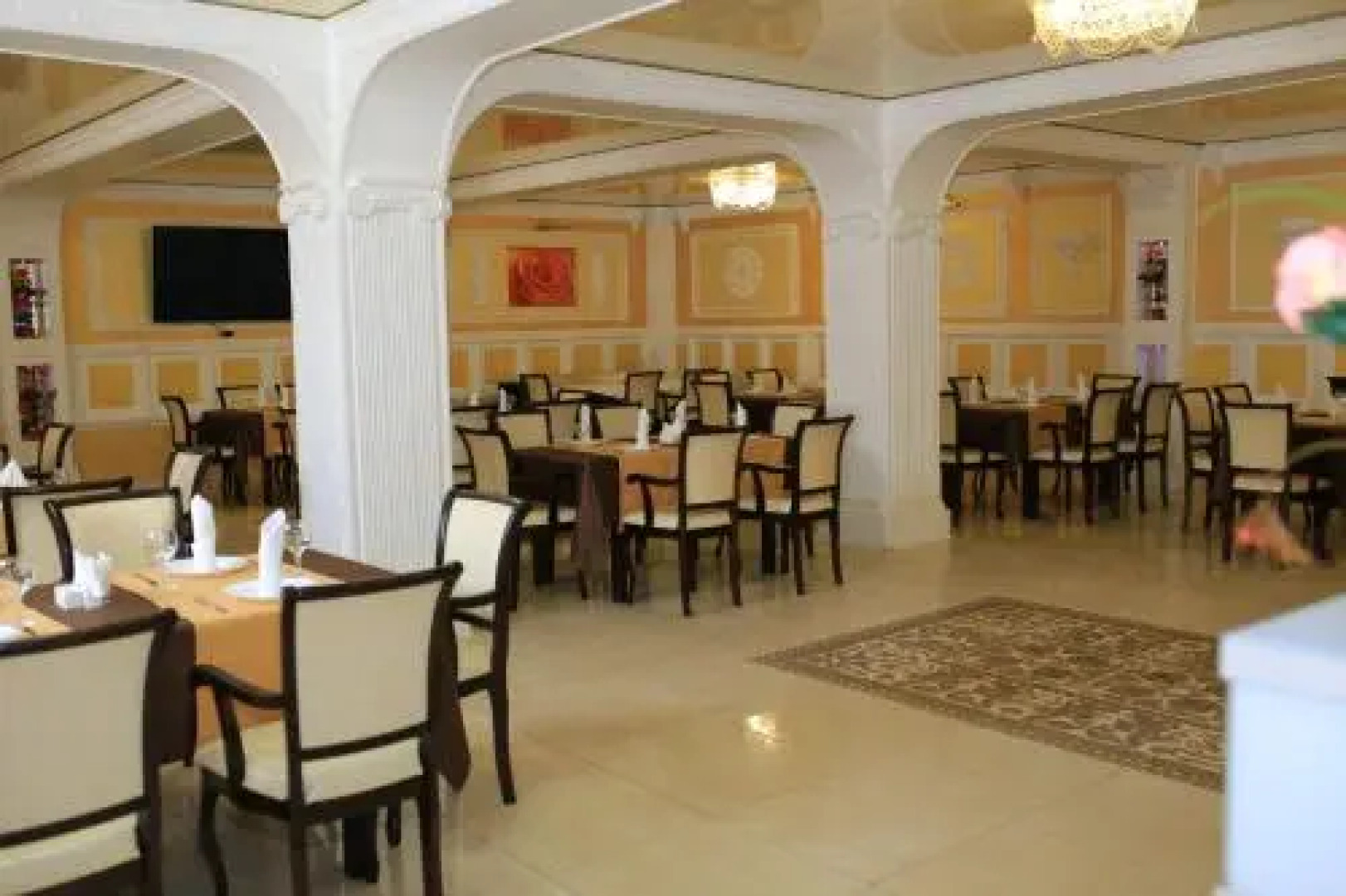 Hotel Restaurant Rouz