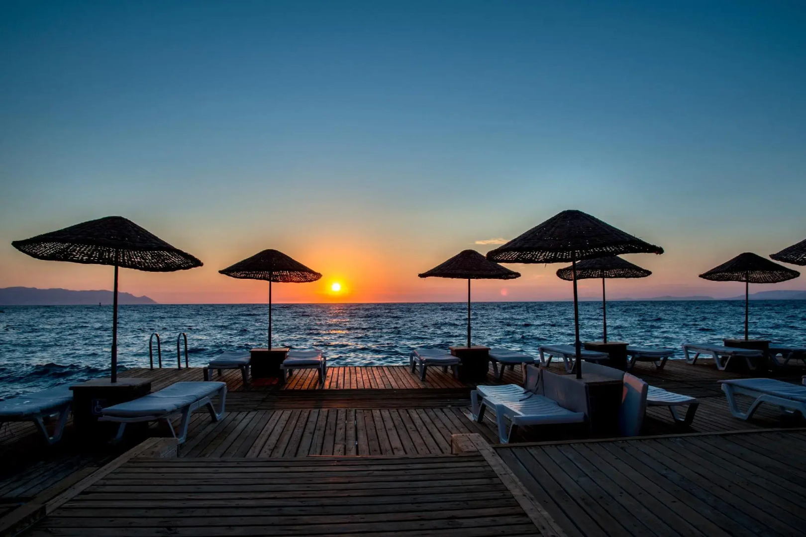 Charisma De Luxe Hotel