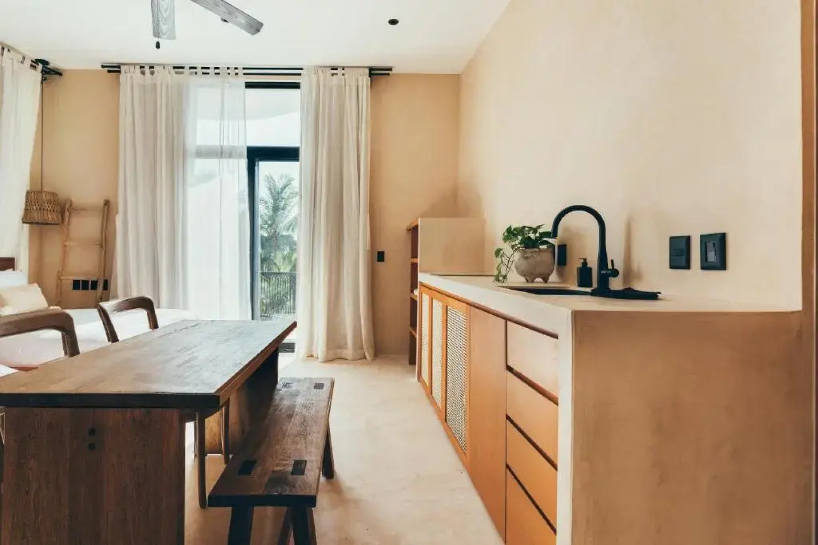 Cucu Hotel - El Cuyo