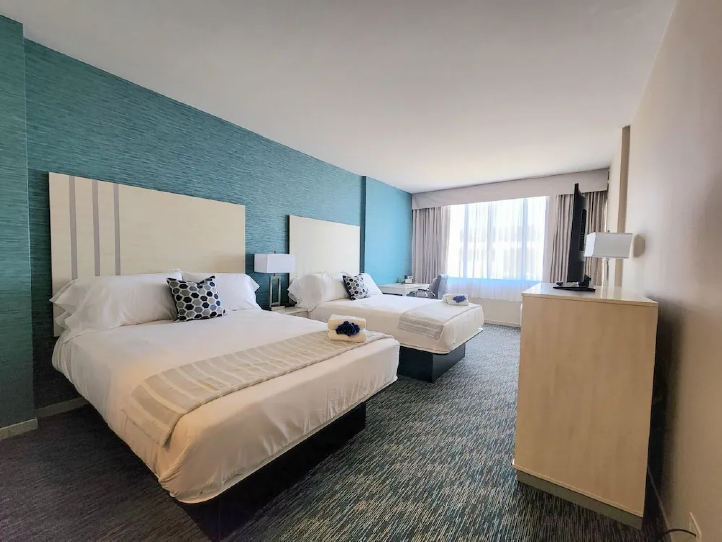 Illinois Beach Hotel