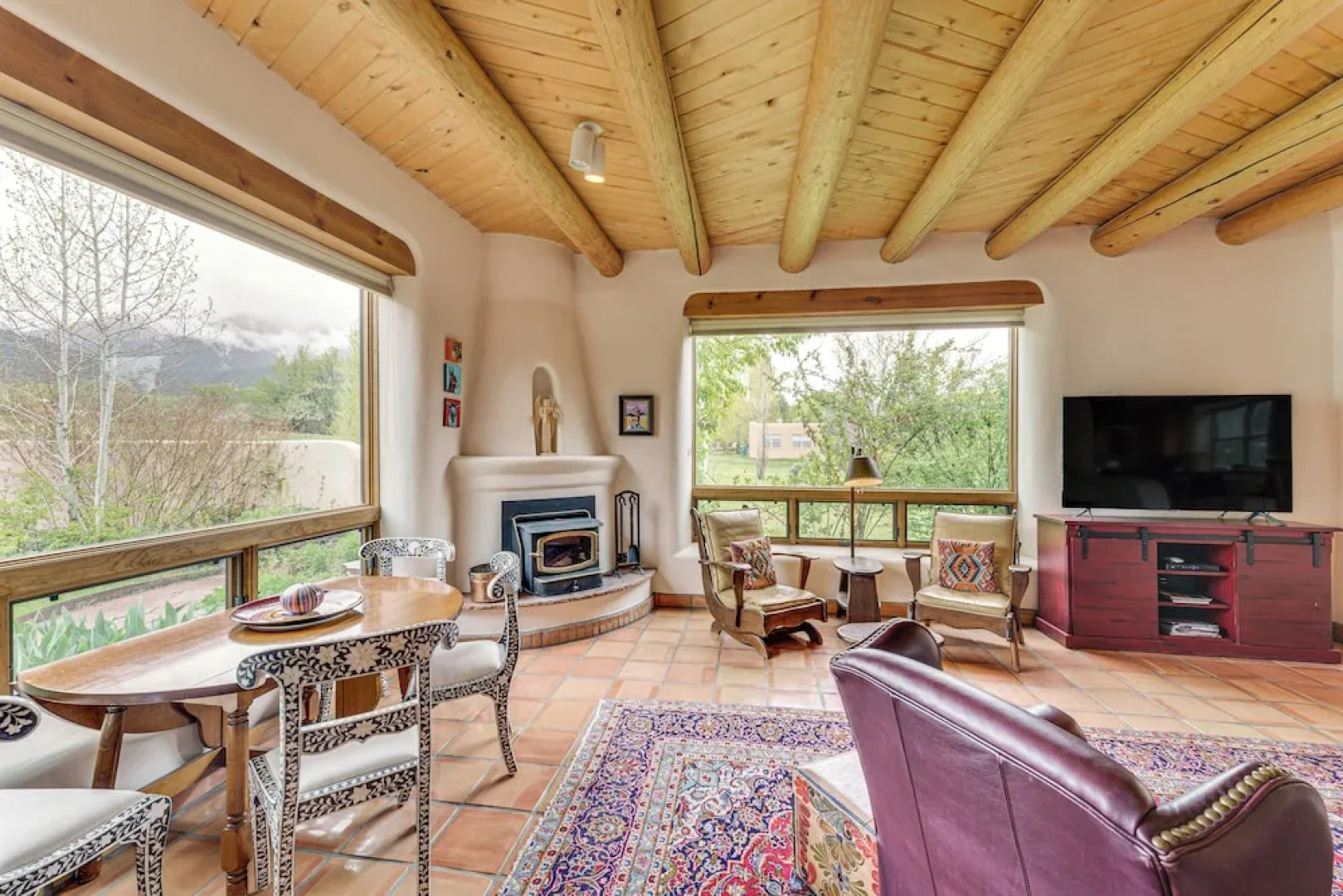 Arroyo Seco Adobe w/ Hot Tub Near Taos Ski Valley!