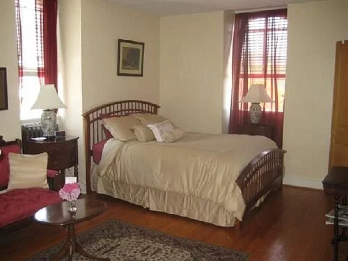 Aida's Victoriana Inn