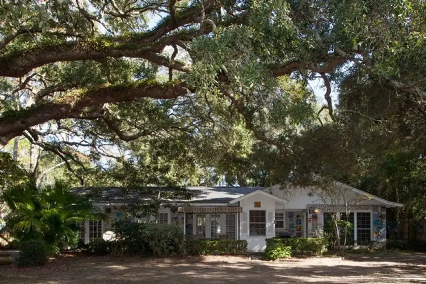 Pelican House by Jekyll Realty