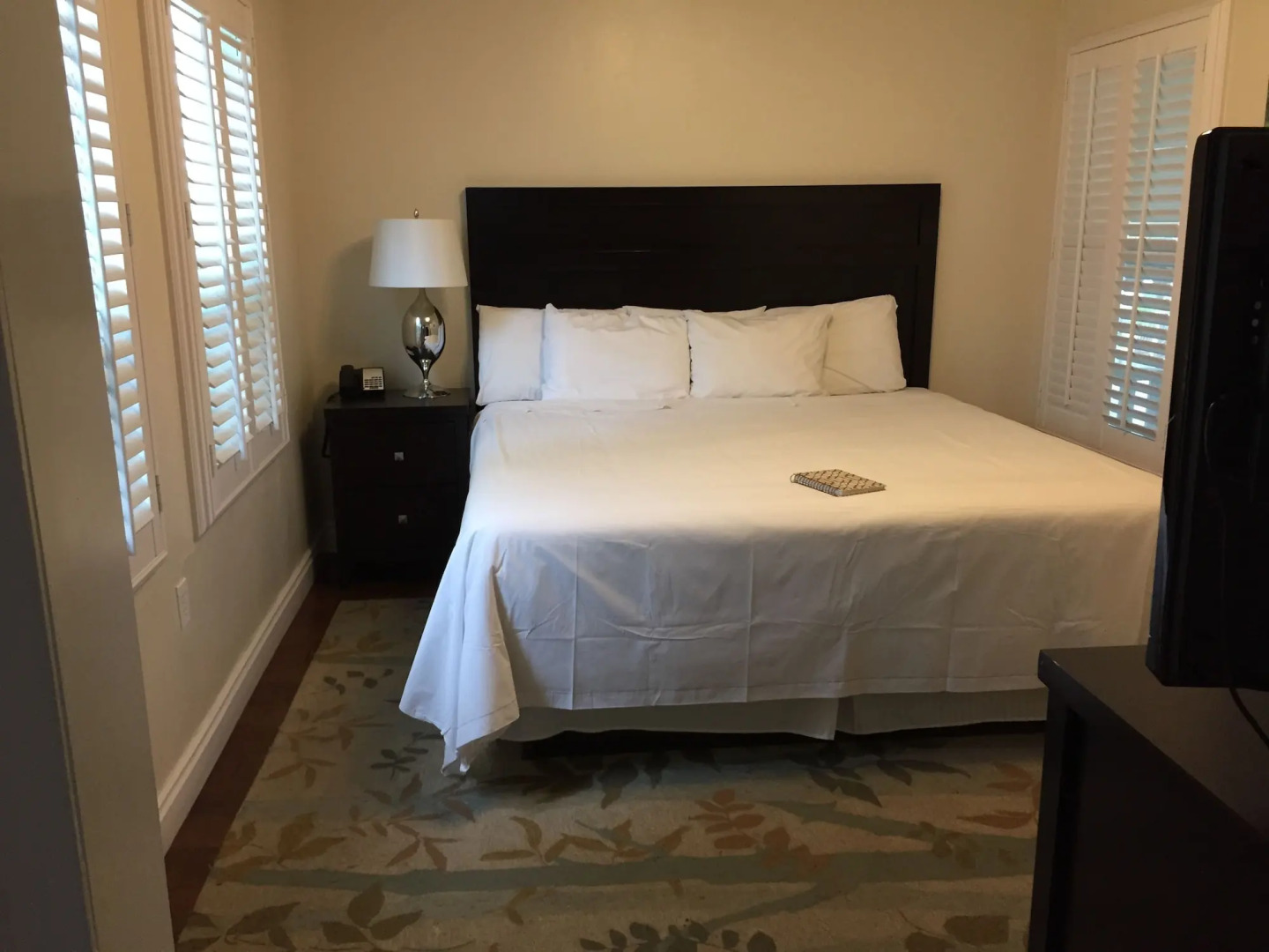 Beach Bungalow Inn and Suites
