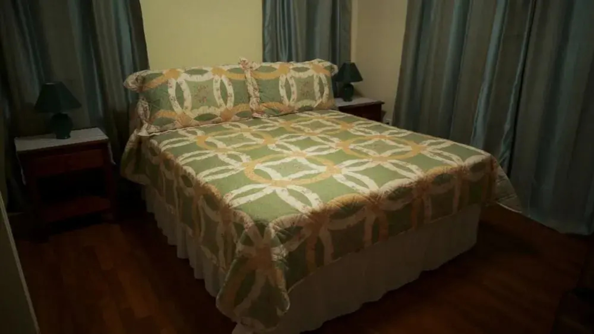 Island Seaside Suites