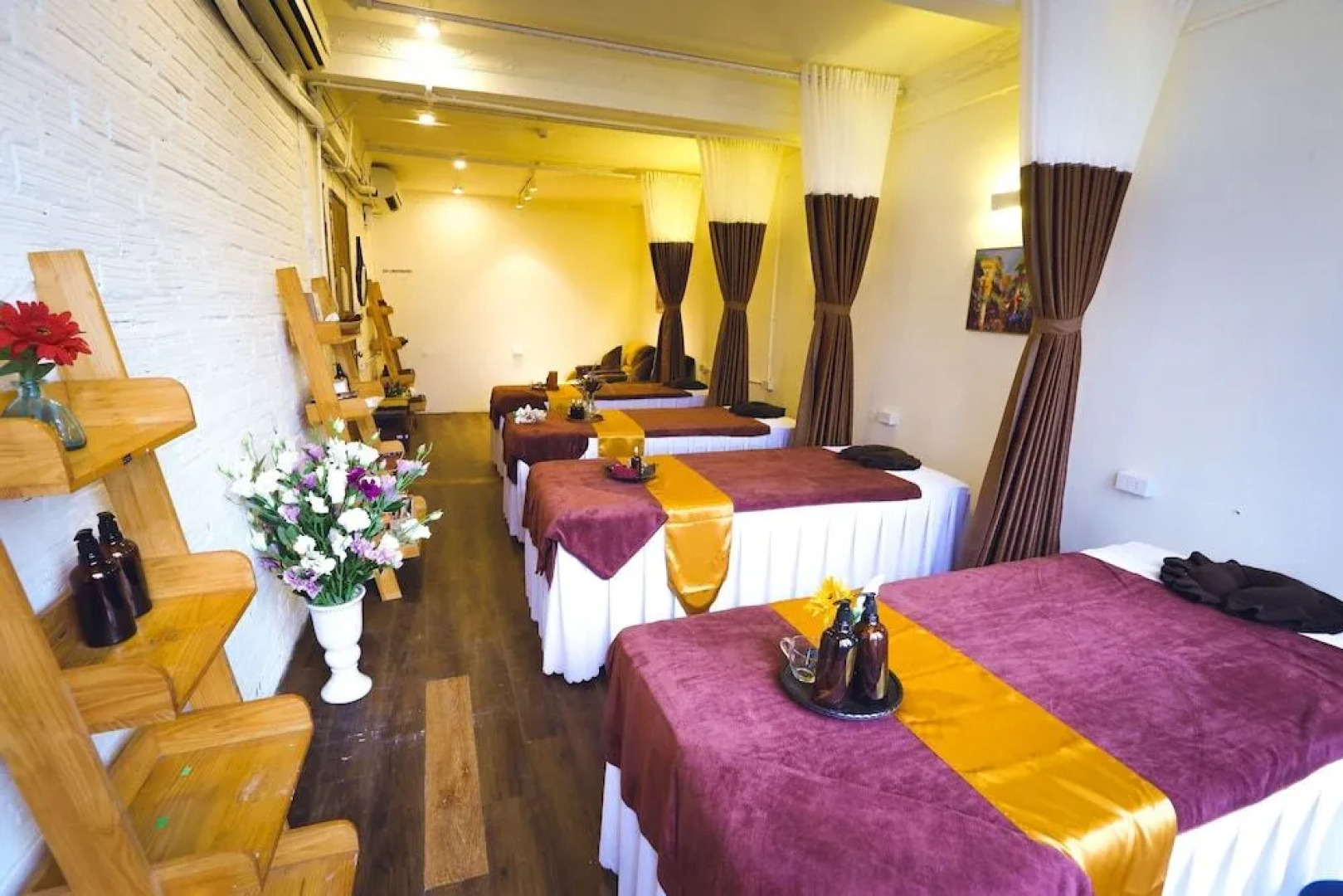 Halley Hostel & Spa Hanoi