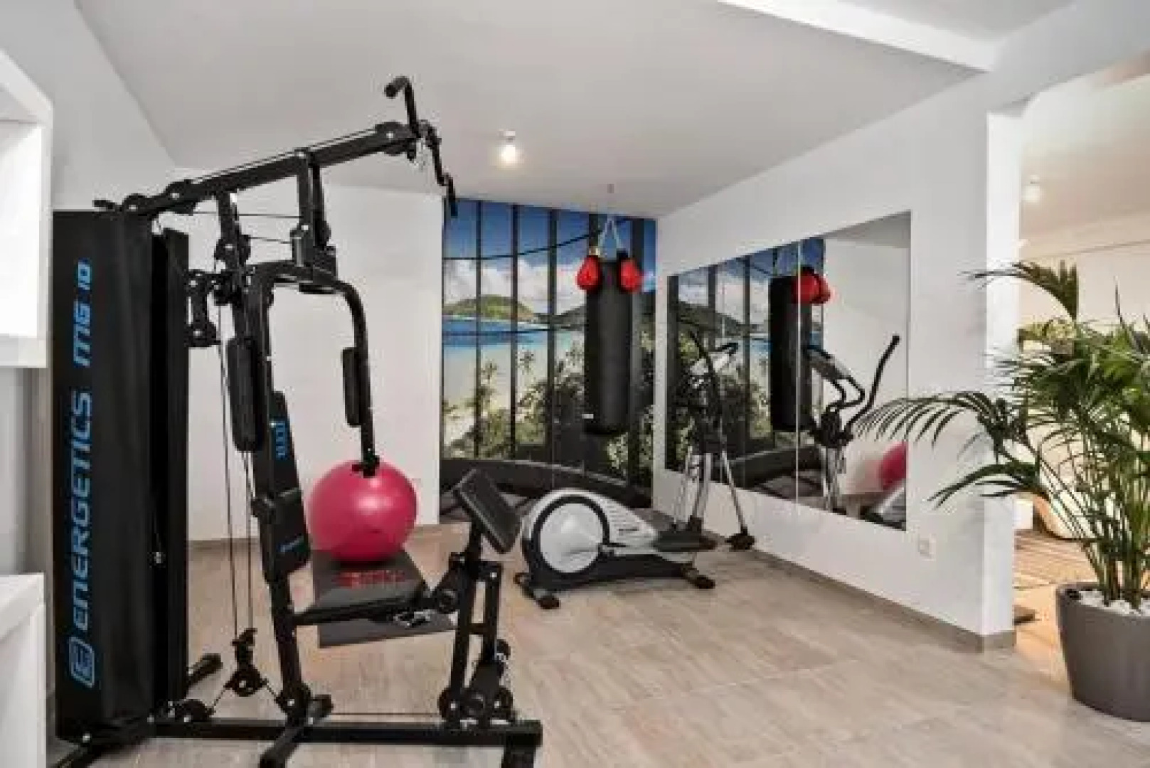 Luxury Villa Happiness