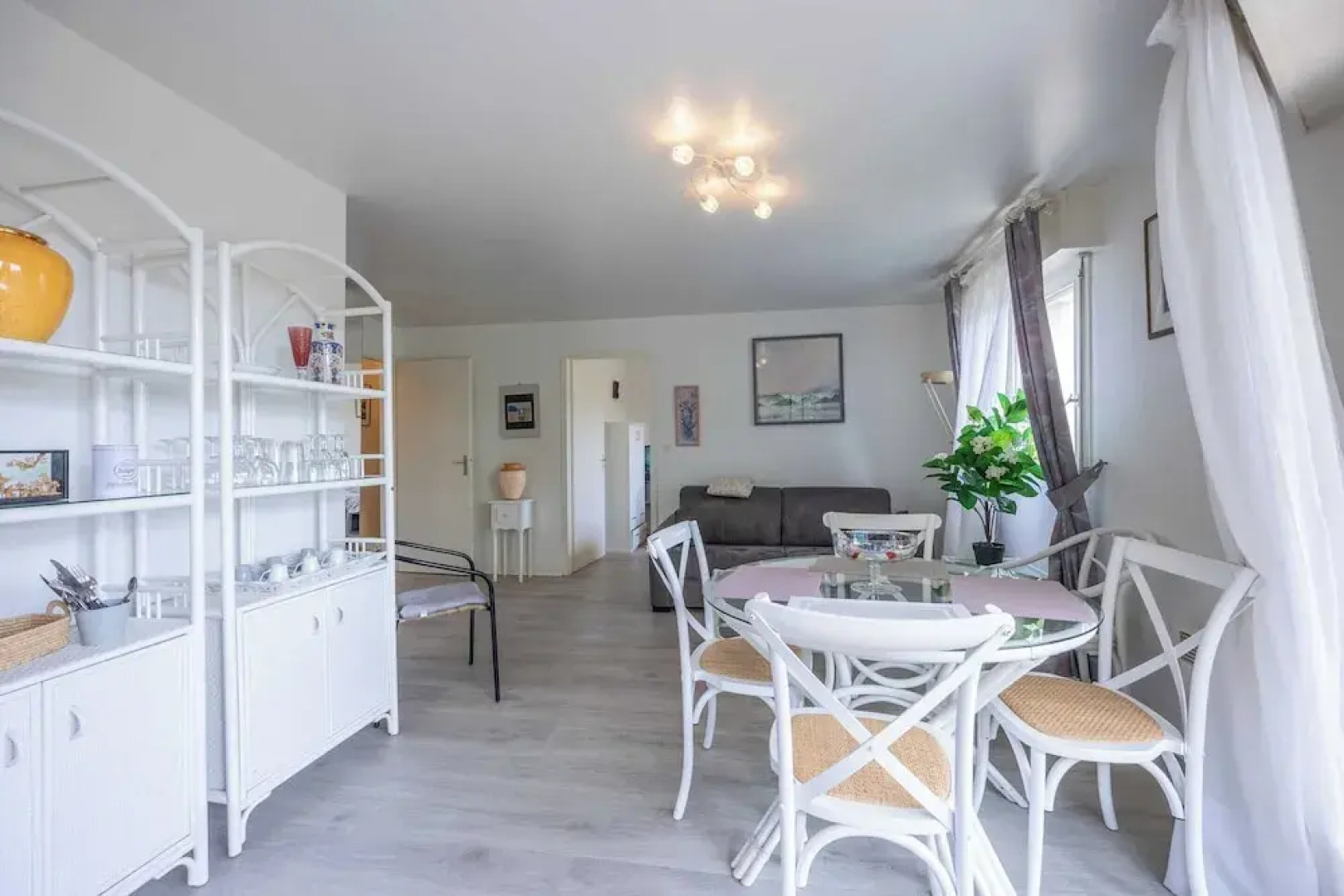 Cosy apt With Parking & Balcony - 4P - Deauville