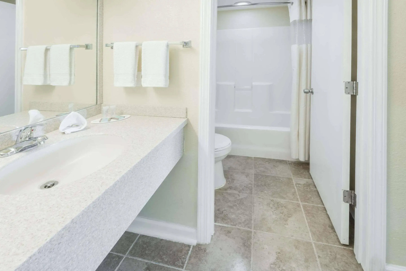 Grove City Travel Inn Columbus South